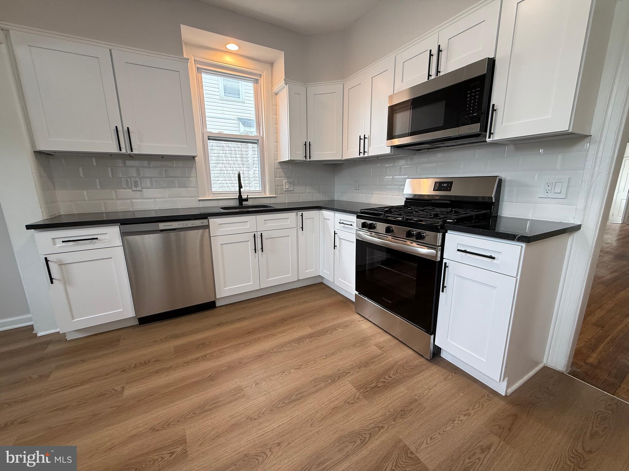 YEADON - Residential