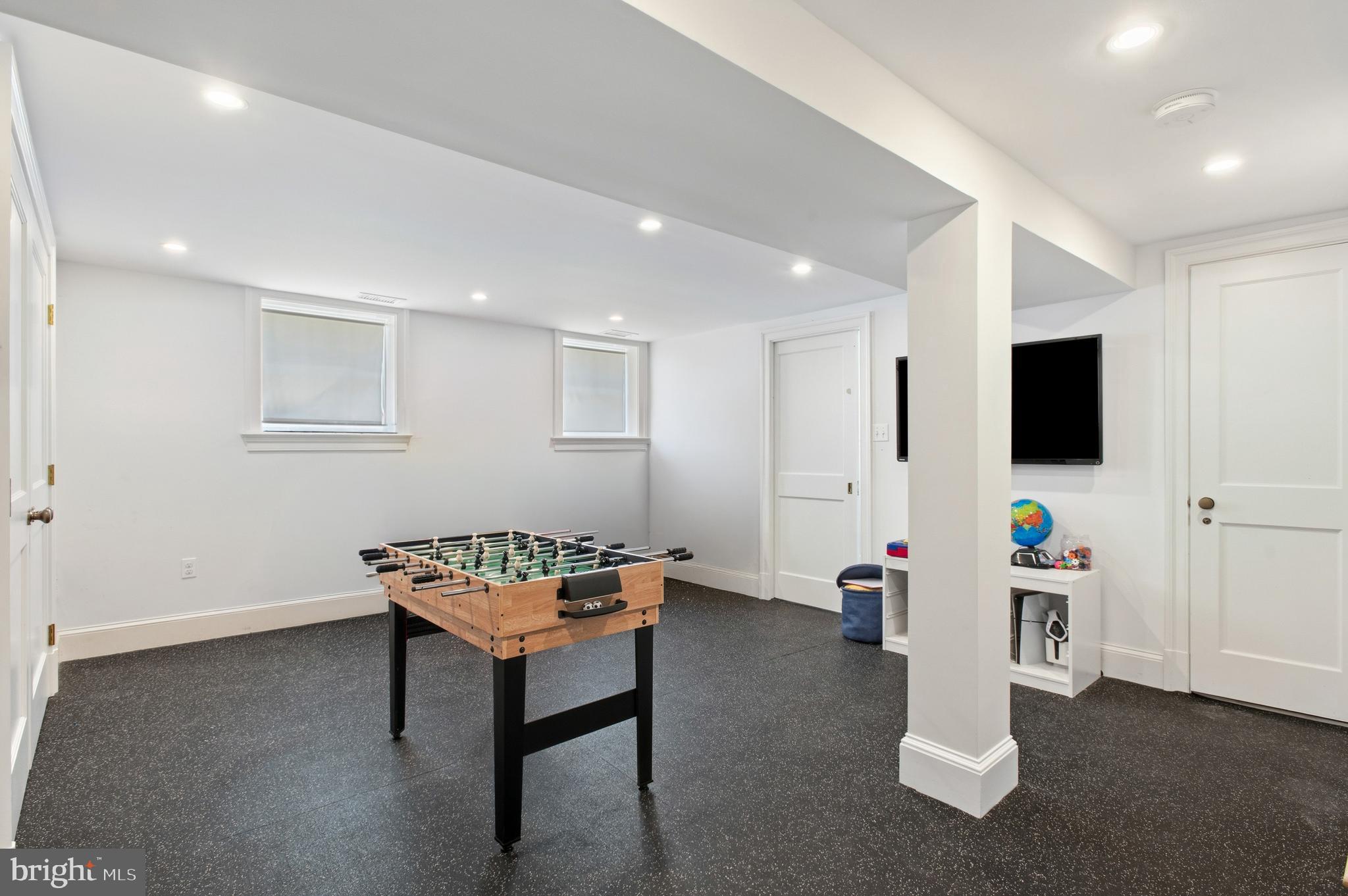 CLEVELAND PARK - Residential