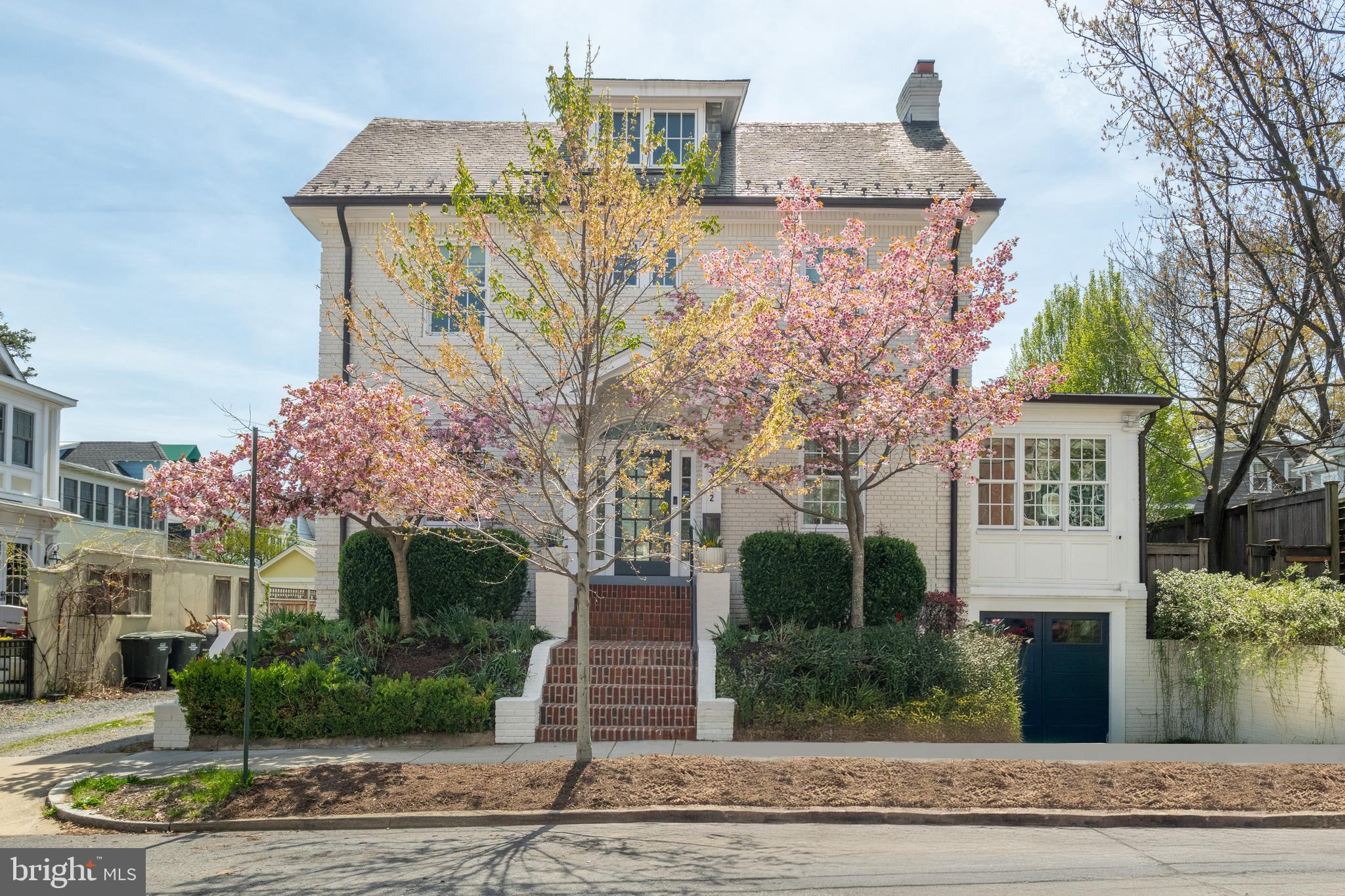 CLEVELAND PARK - Residential