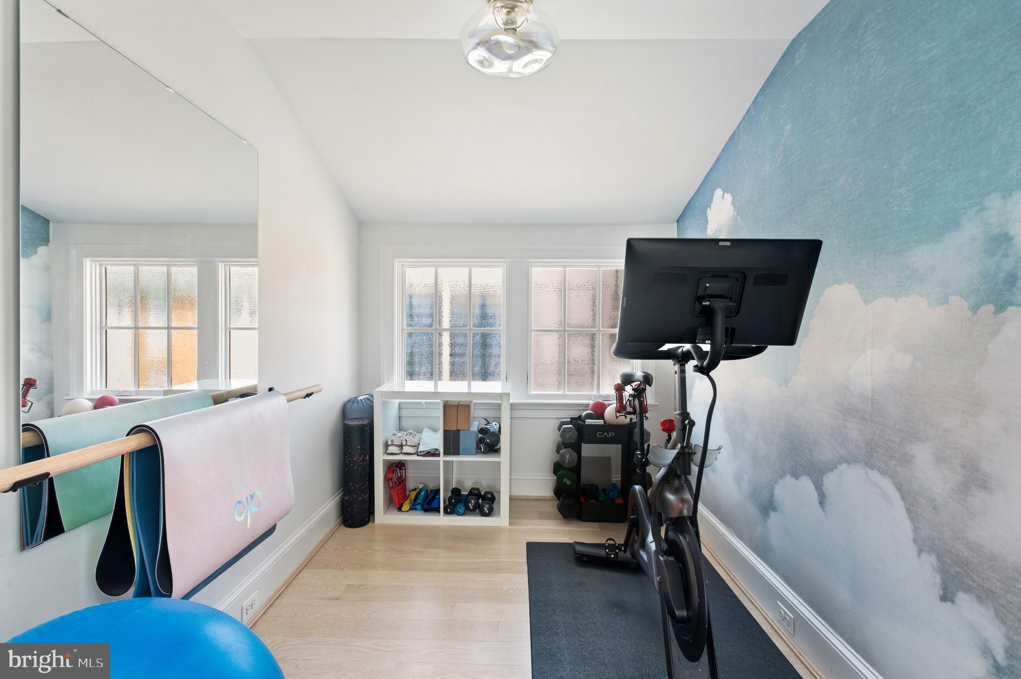 CLEVELAND PARK - Residential