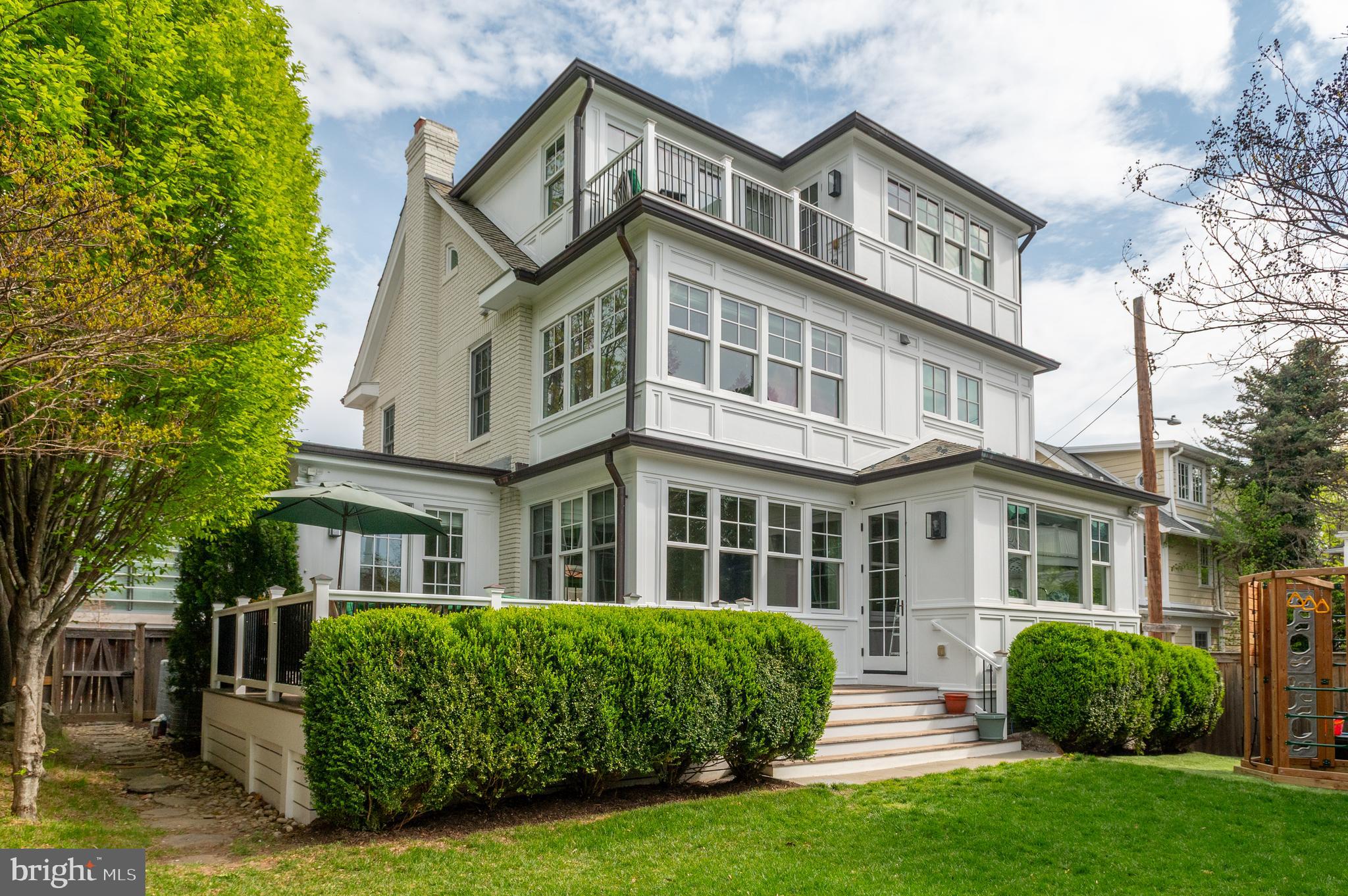 CLEVELAND PARK - Residential