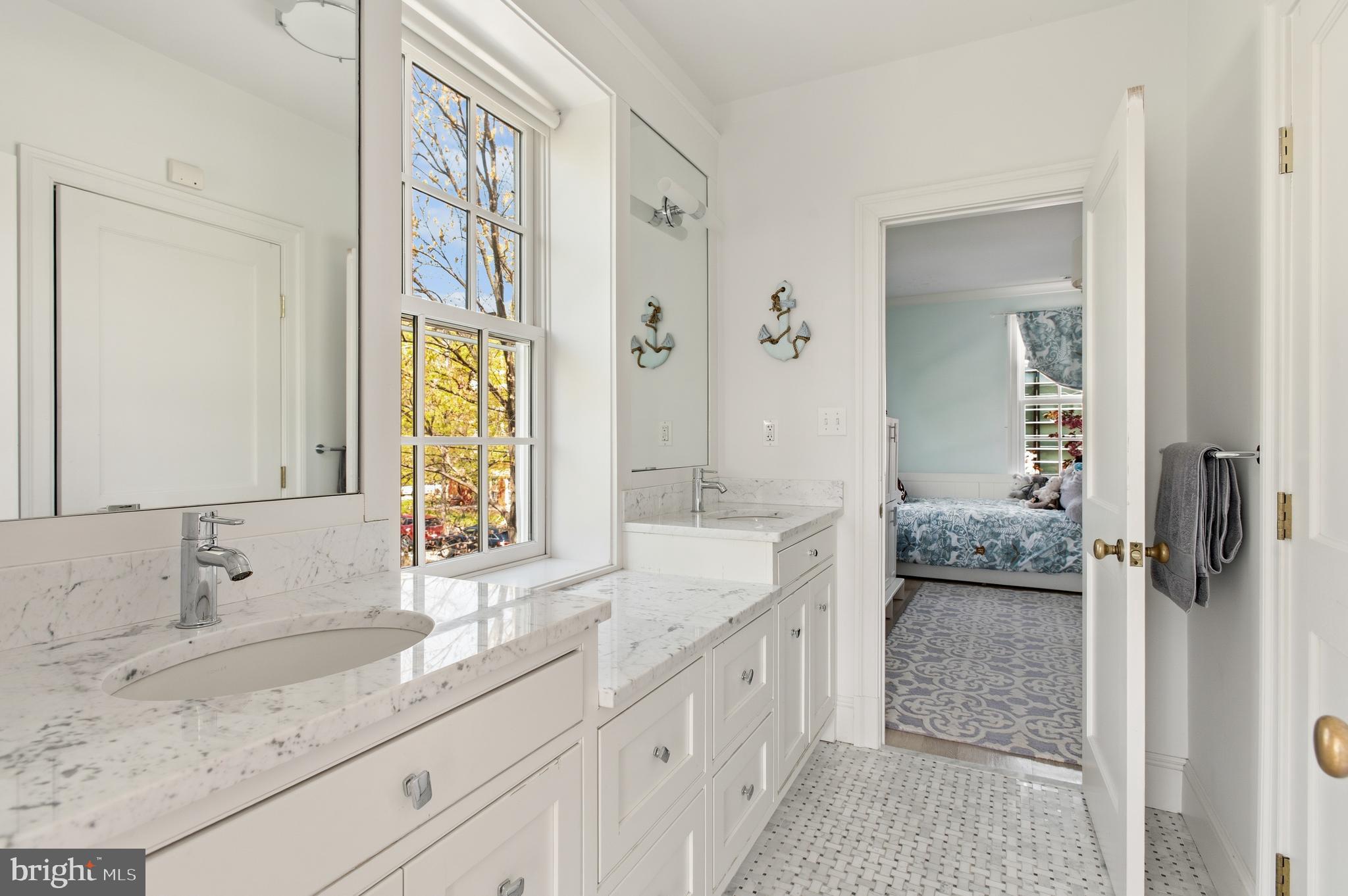 CLEVELAND PARK - Residential