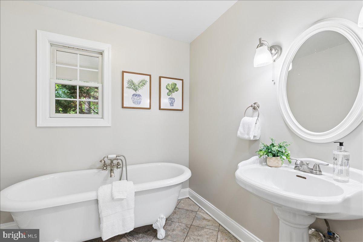 BALDWIN ESTATES - Residential
