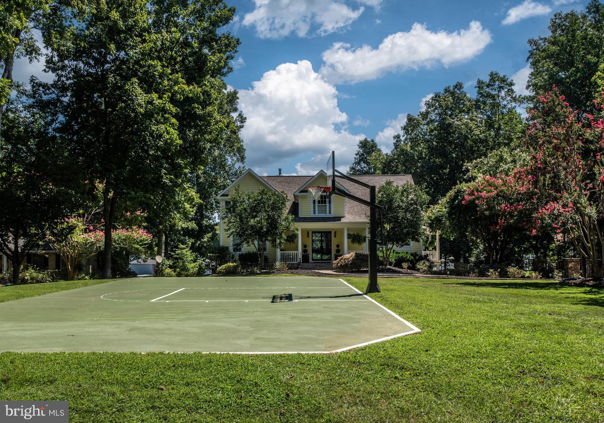 COVENANT COVE - Residential