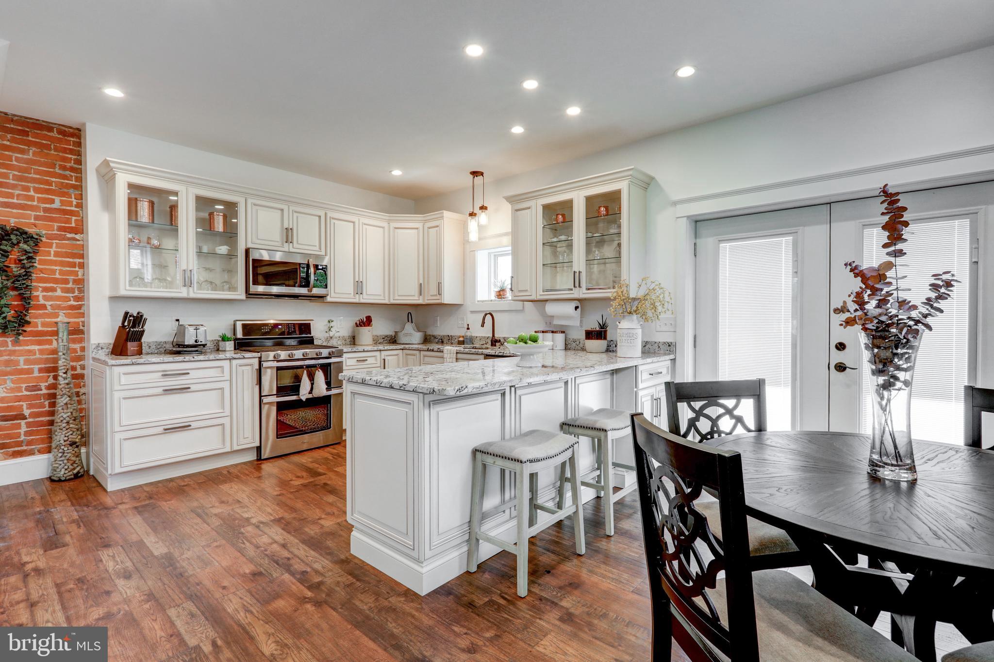 LANCASTER - Residential Lease