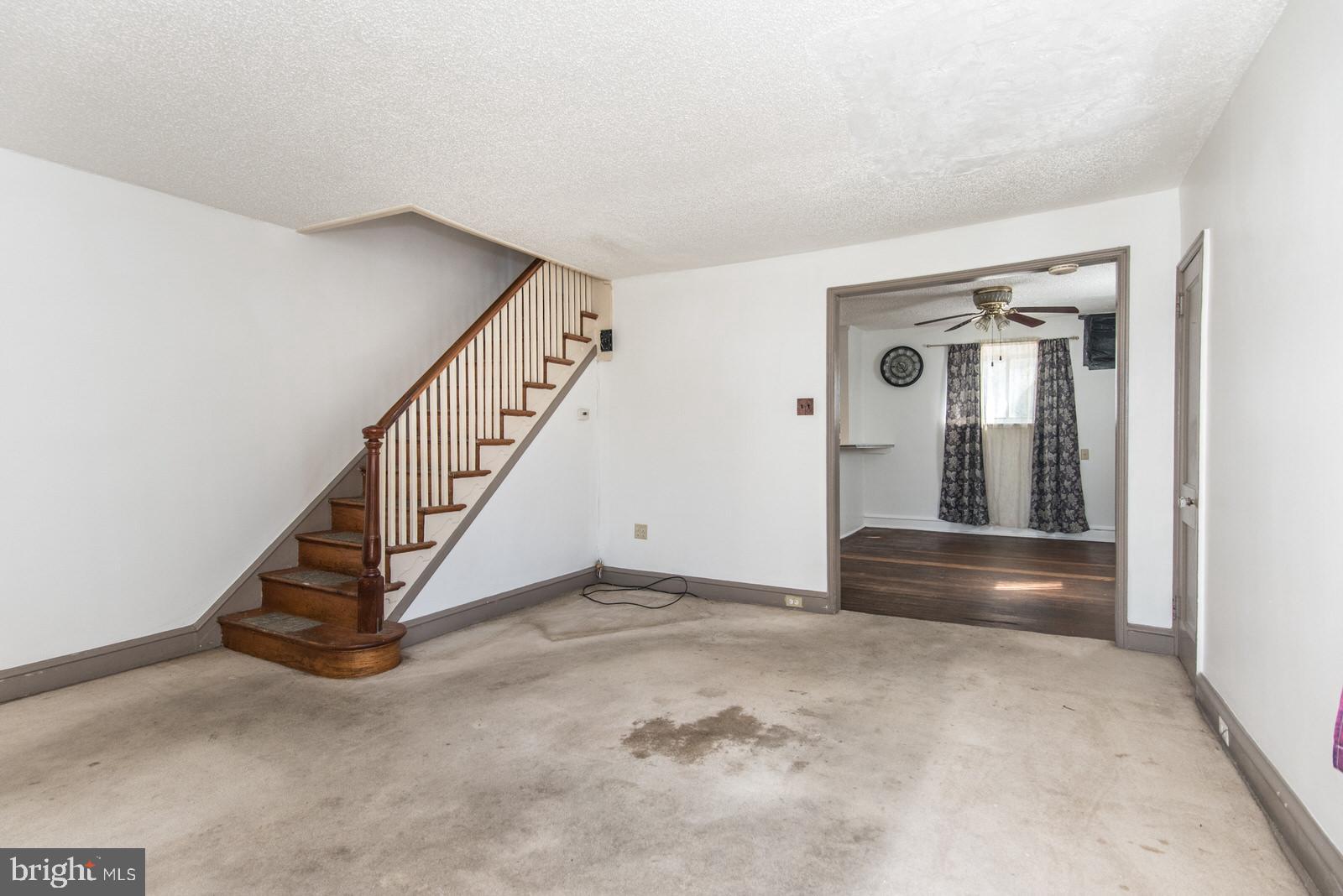 WEST OAK LANE - Residential