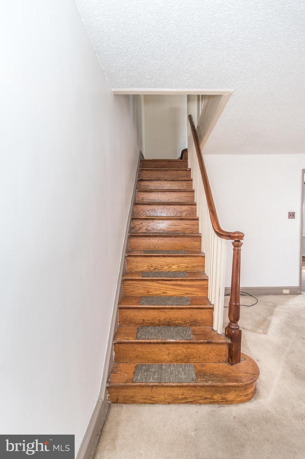 WEST OAK LANE - Residential