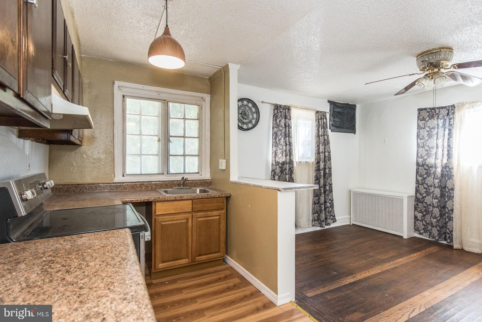 WEST OAK LANE - Residential