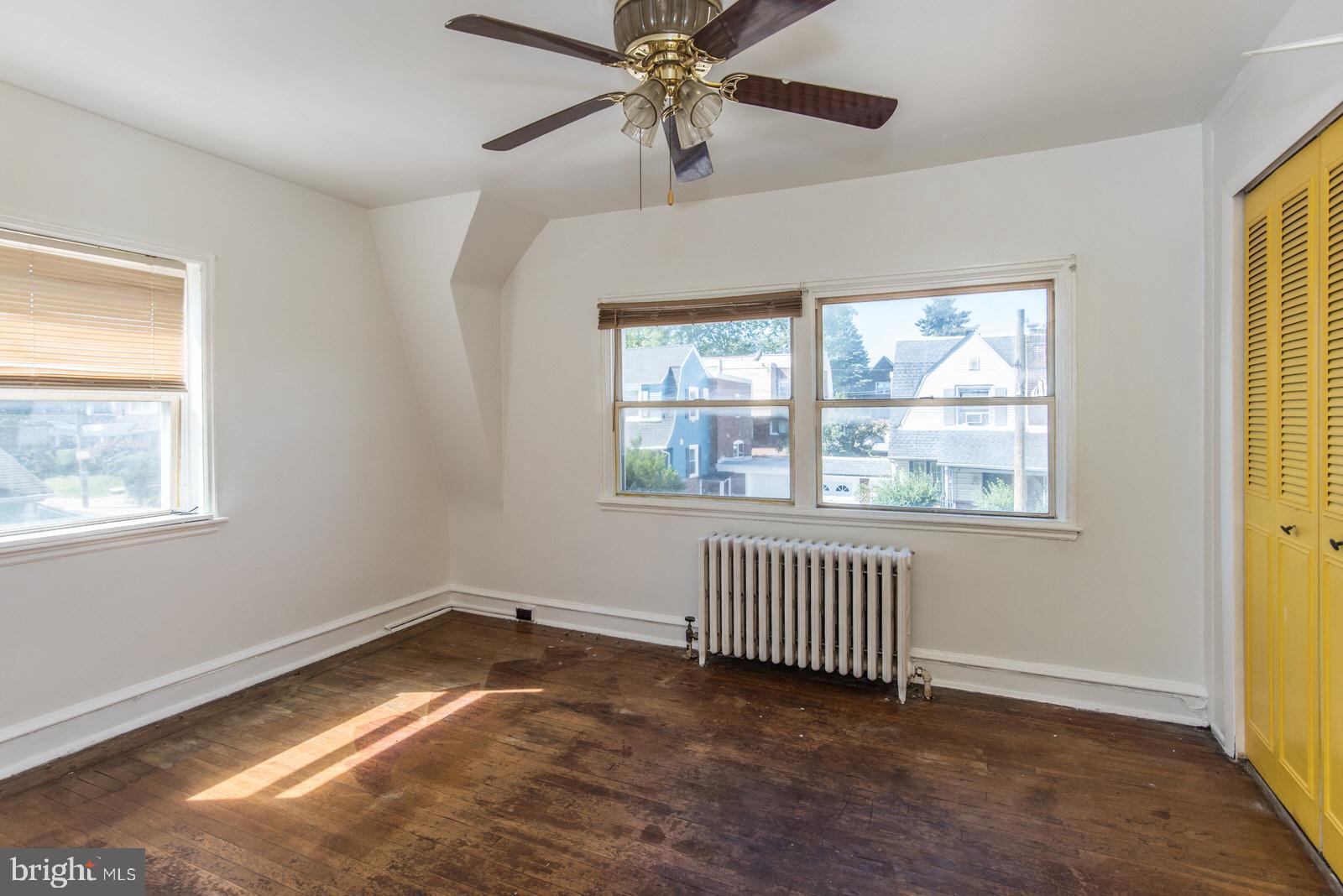 WEST OAK LANE - Residential
