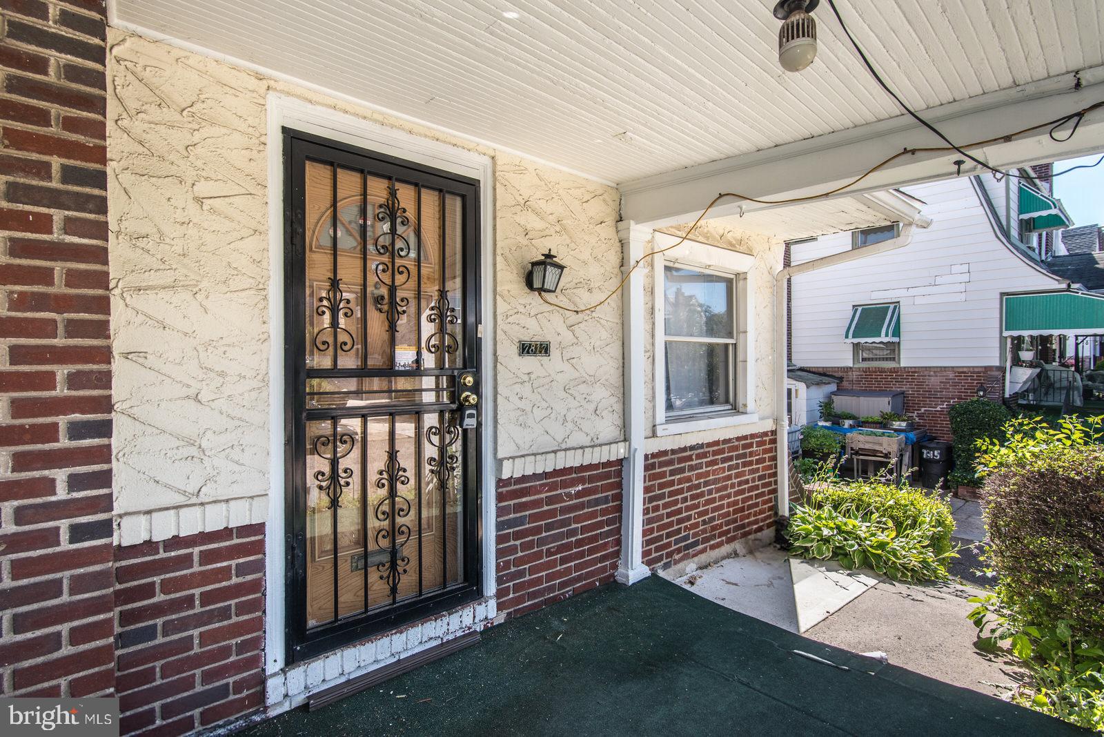 WEST OAK LANE - Residential