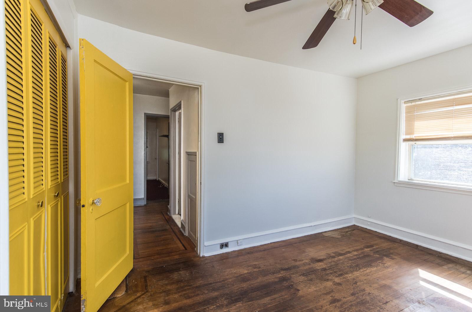 WEST OAK LANE - Residential