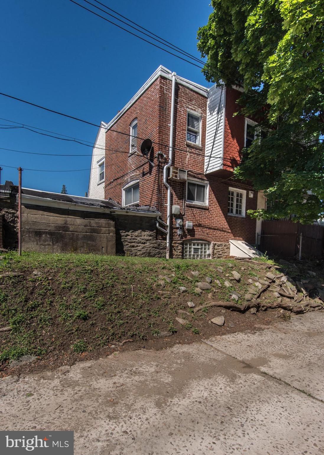 WEST OAK LANE - Residential