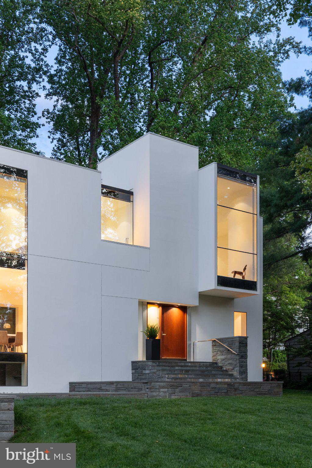 BANNOCKBURN ESTATES - Residential