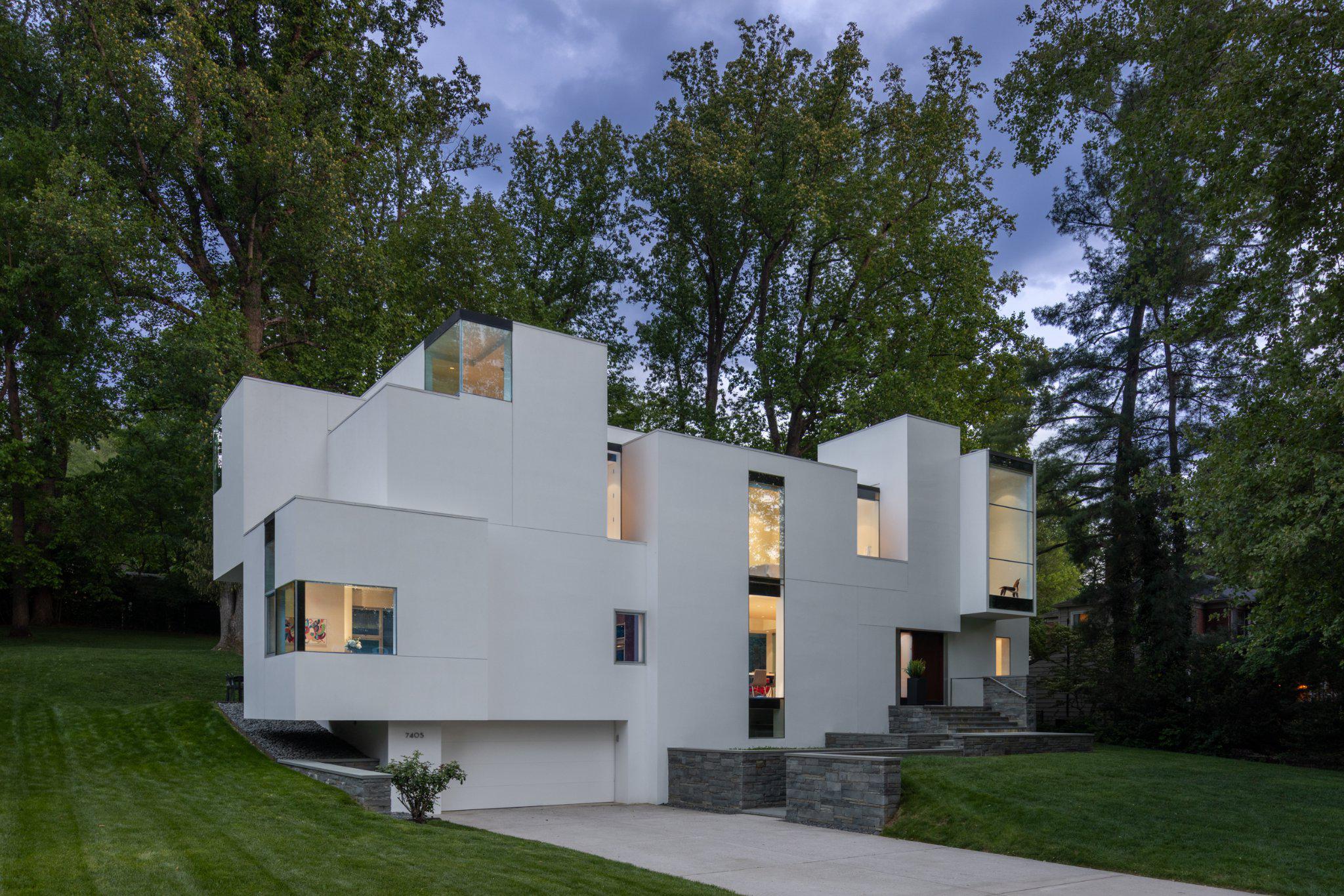 BANNOCKBURN ESTATES - Residential
