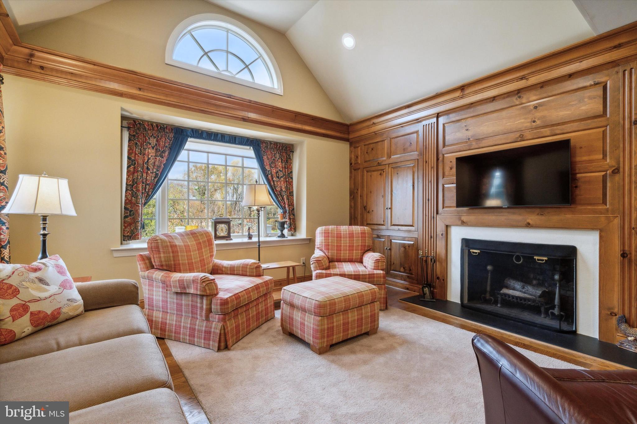 STONEGATE - Residential
