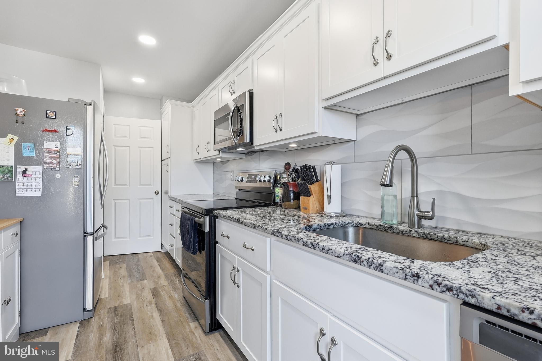 KINGS RIDGE - Residential