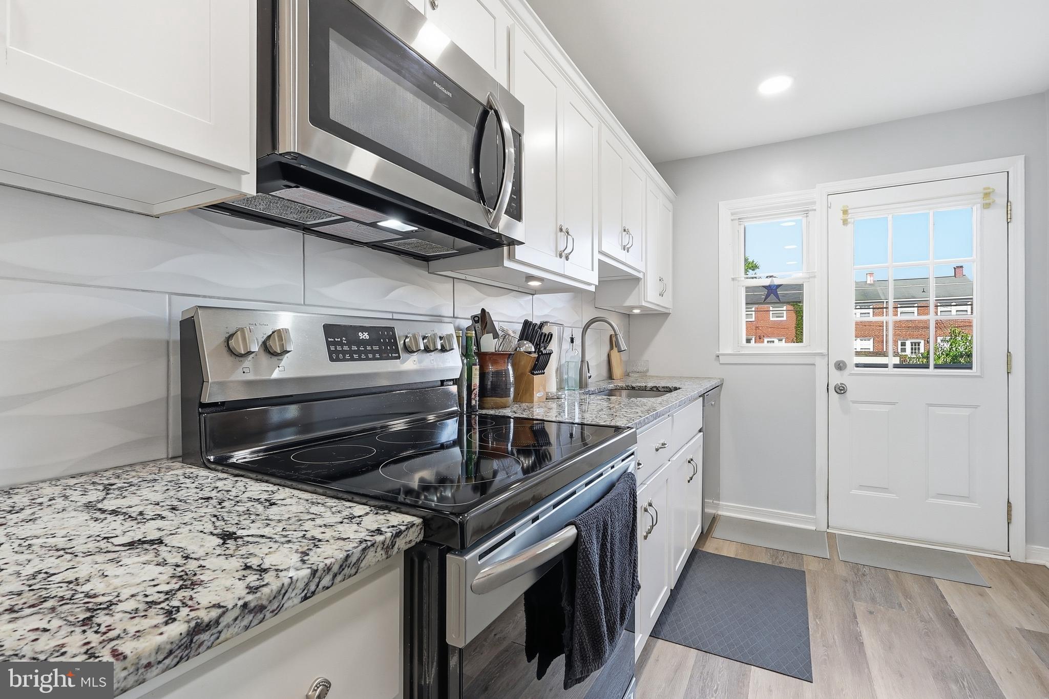 KINGS RIDGE - Residential