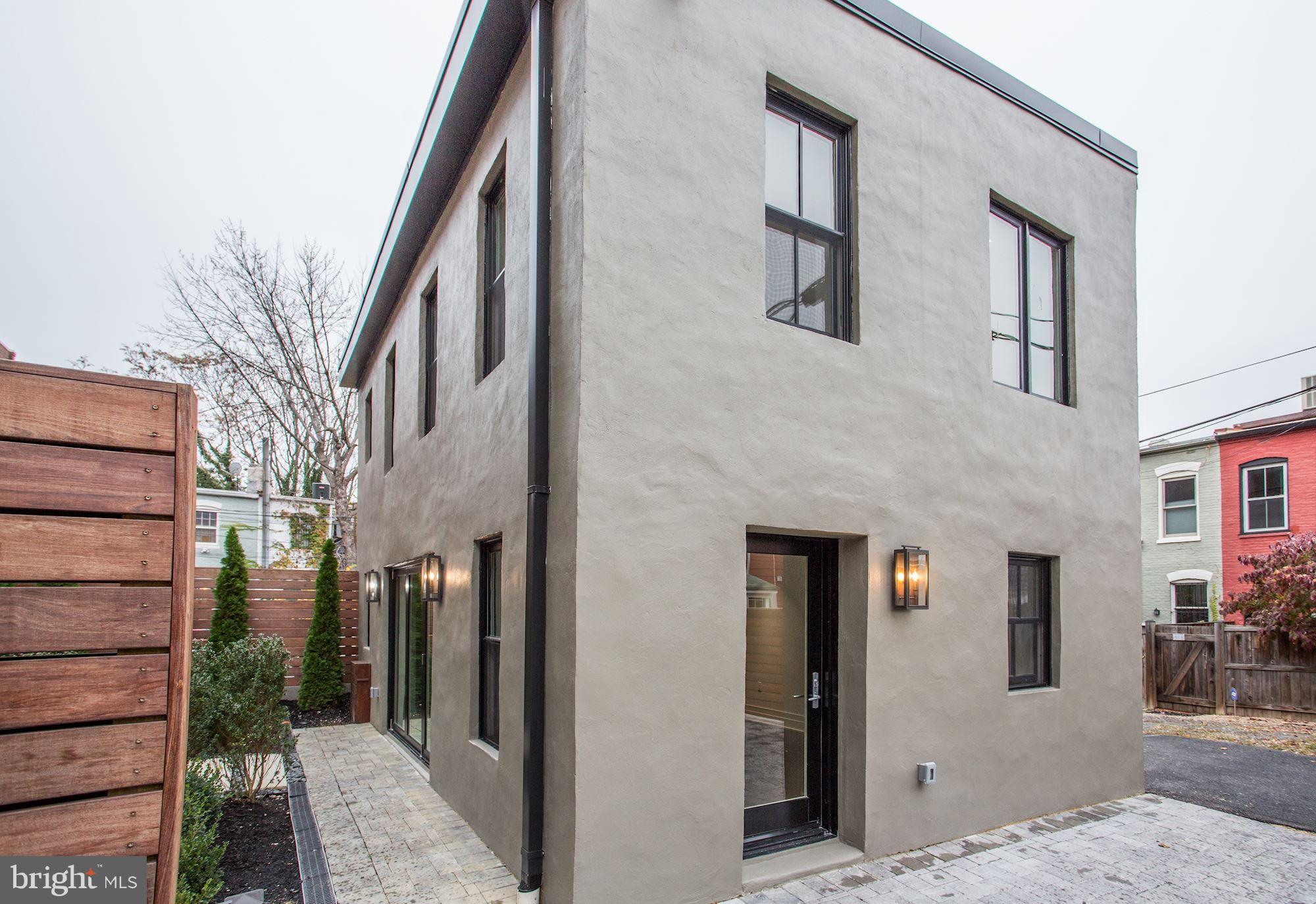 CAPITOL HILL - Residential