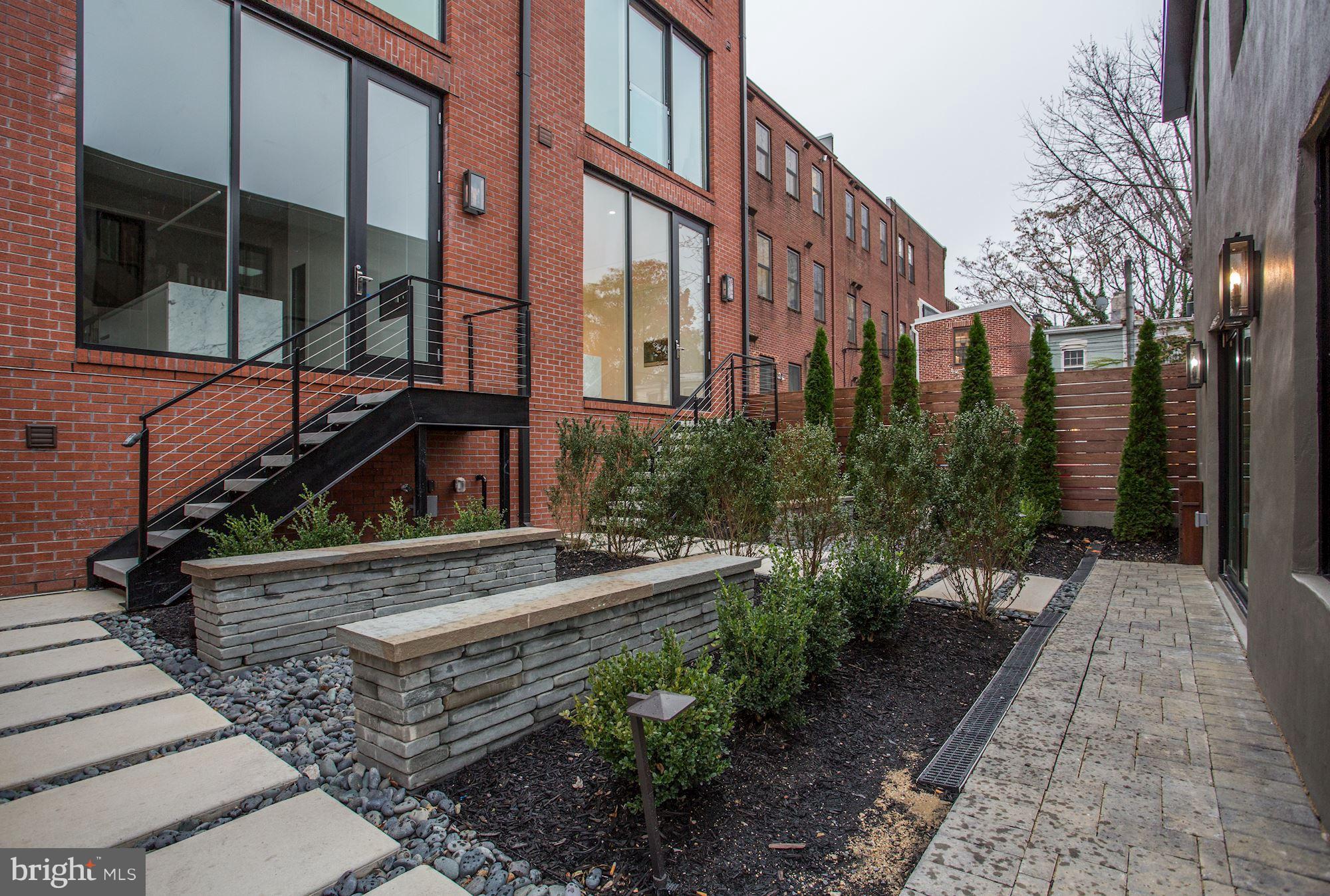 CAPITOL HILL - Residential