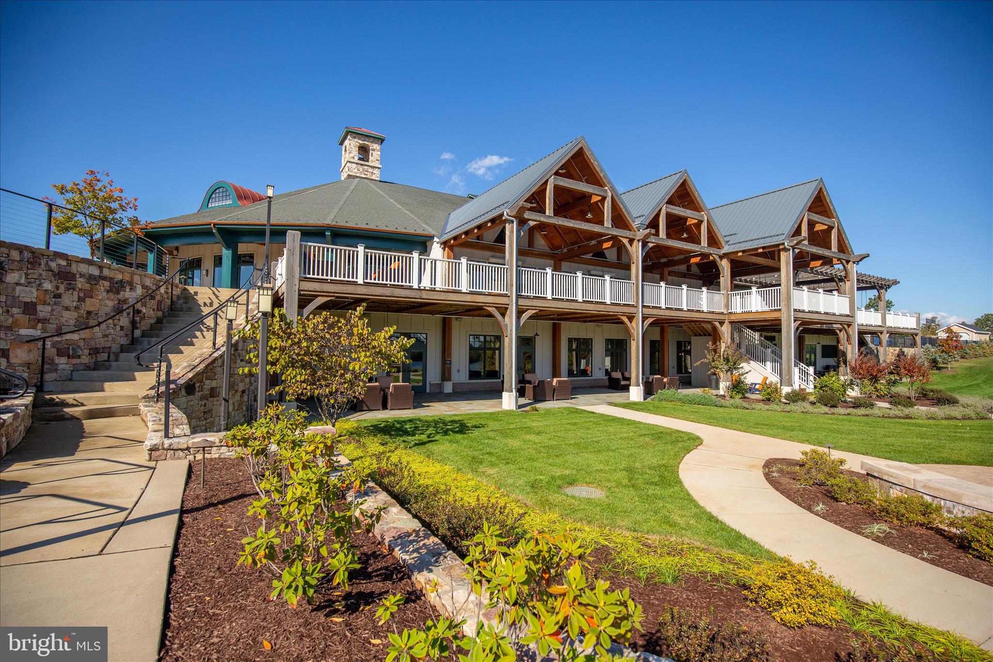 LAKE FREDERICK - Residential