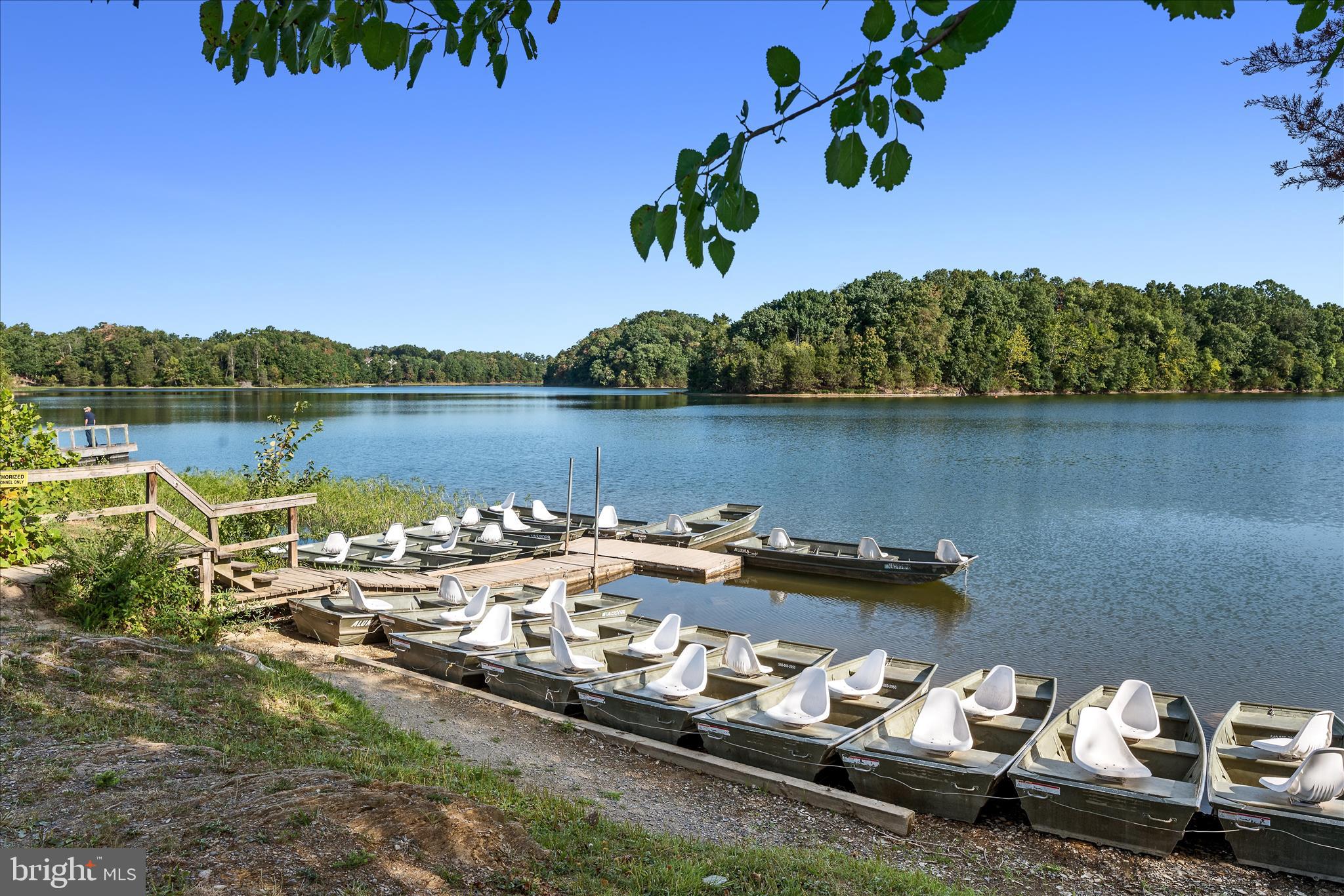 LAKE FREDERICK - Residential