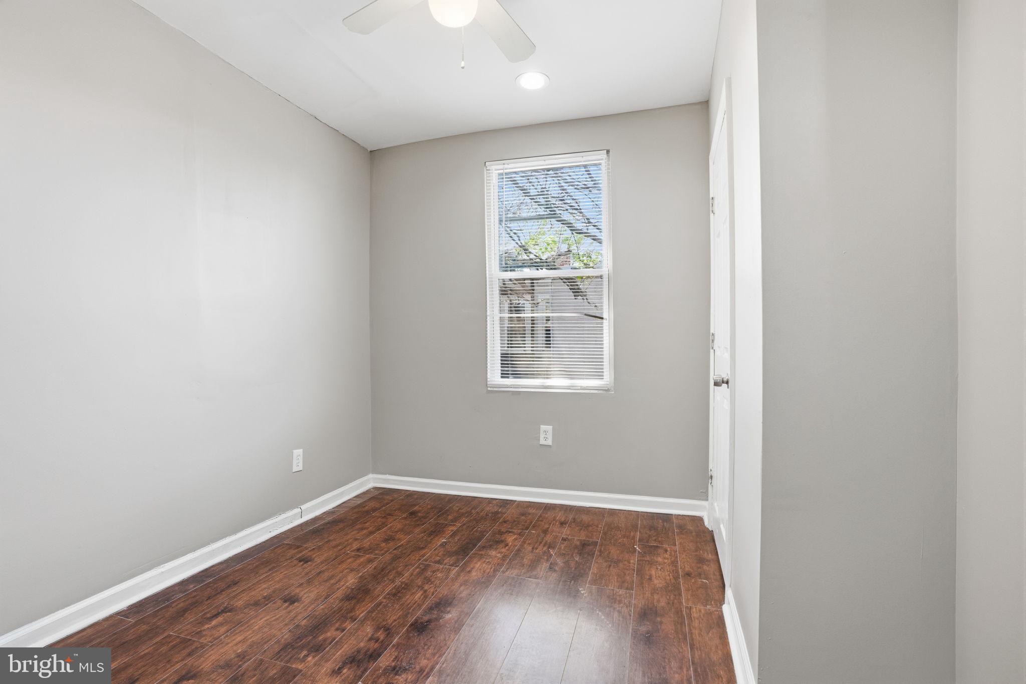 PORT RICHMOND - Residential
