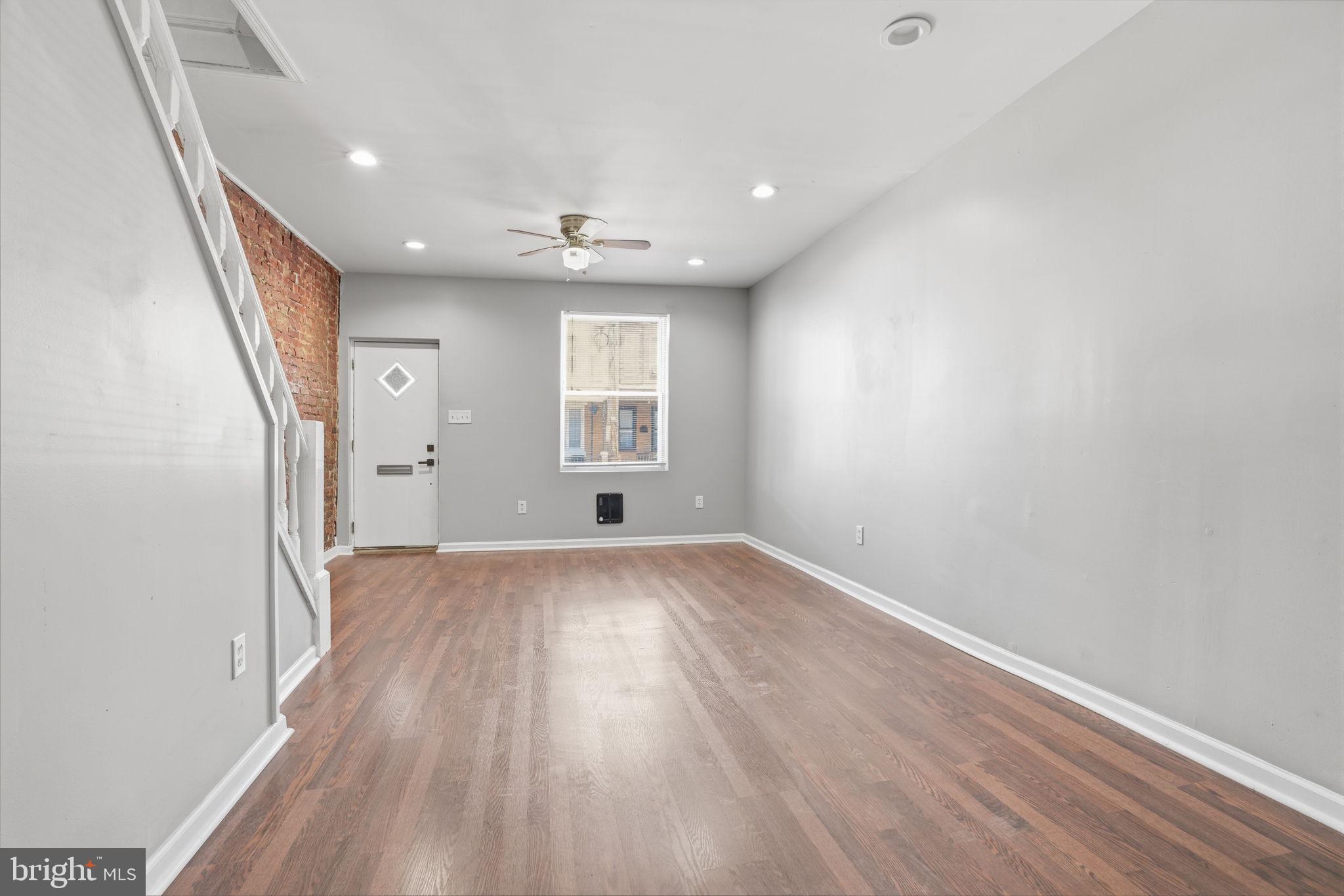 PORT RICHMOND - Residential