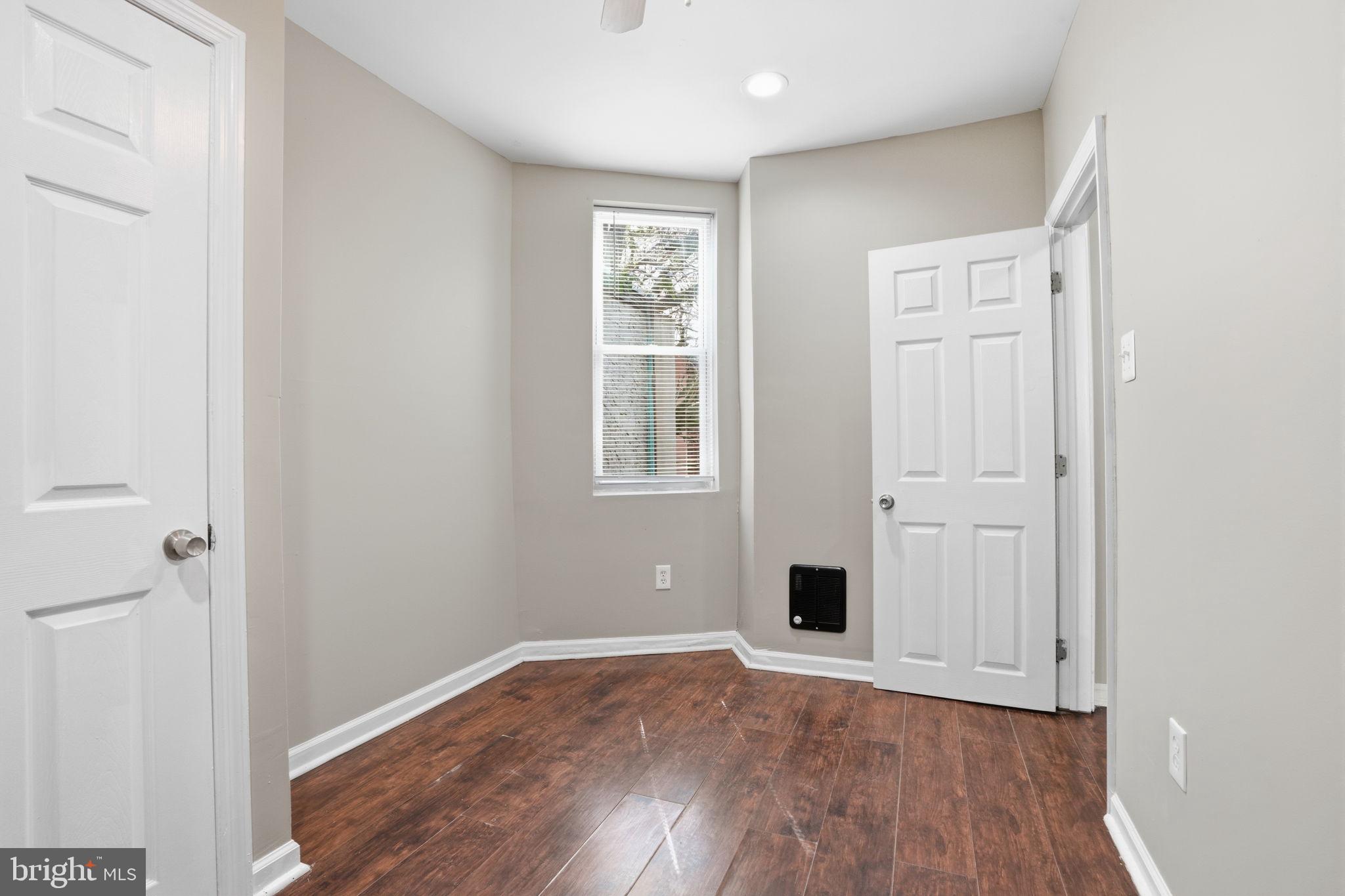 PORT RICHMOND - Residential