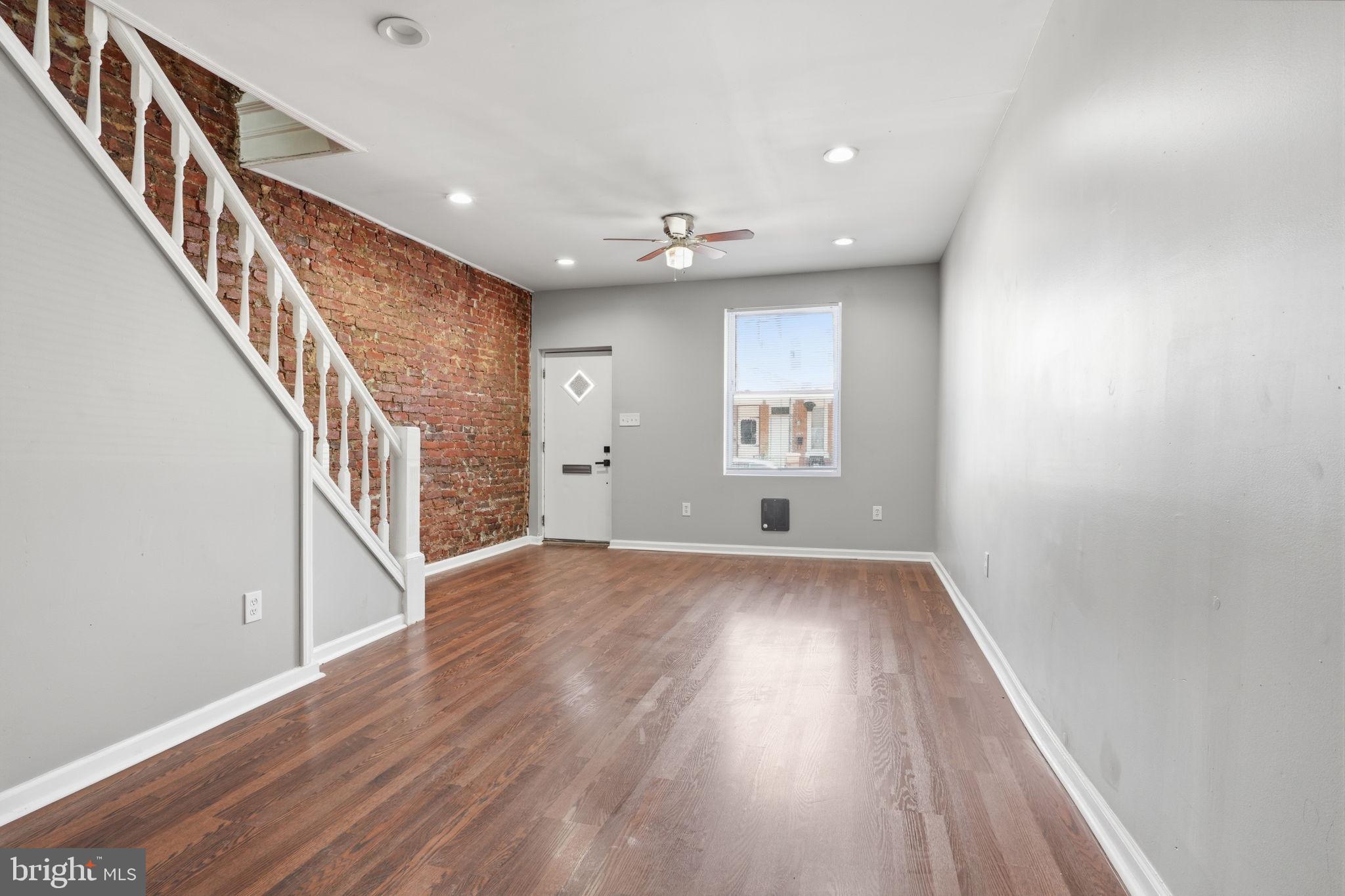 PORT RICHMOND - Residential