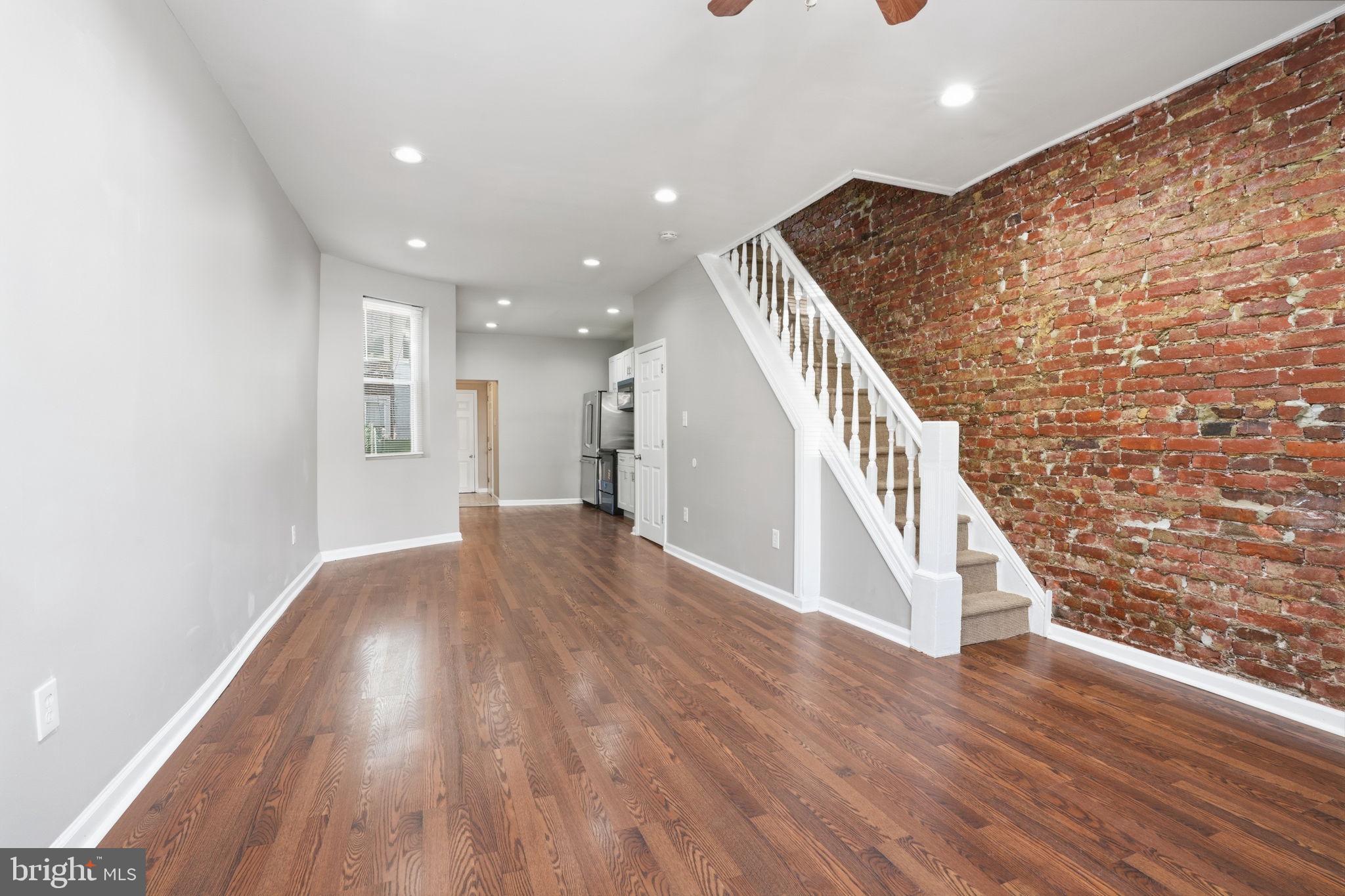 PORT RICHMOND - Residential
