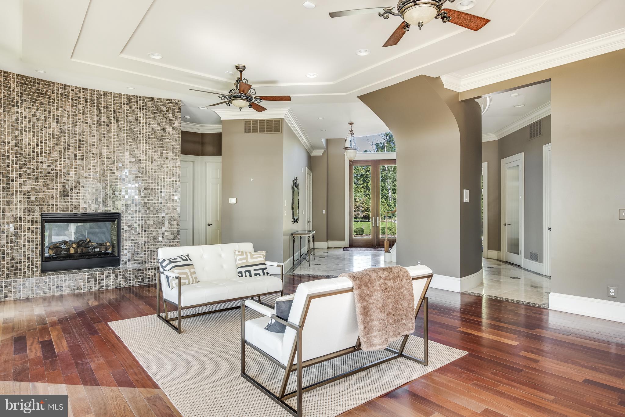 PLEASANT PLAINS - Residential