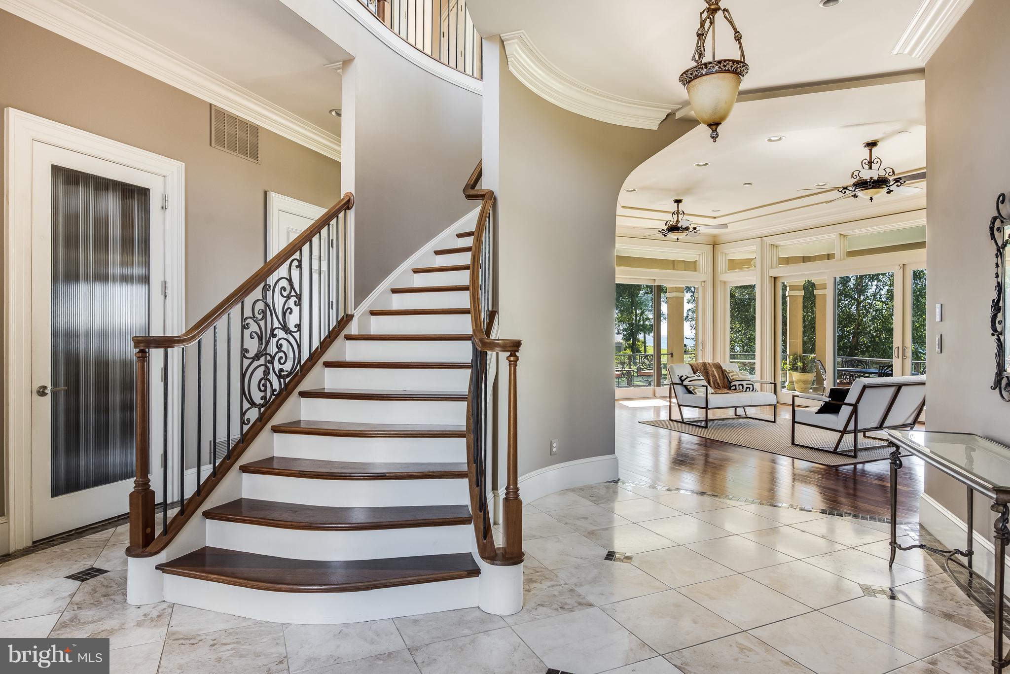 PLEASANT PLAINS - Residential