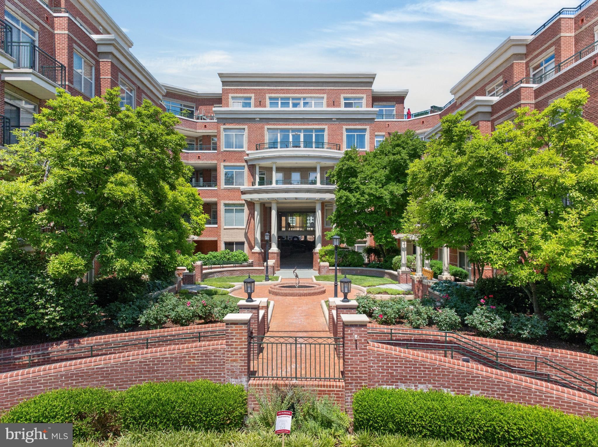 ACTONS LANDING CONDOS - Residential