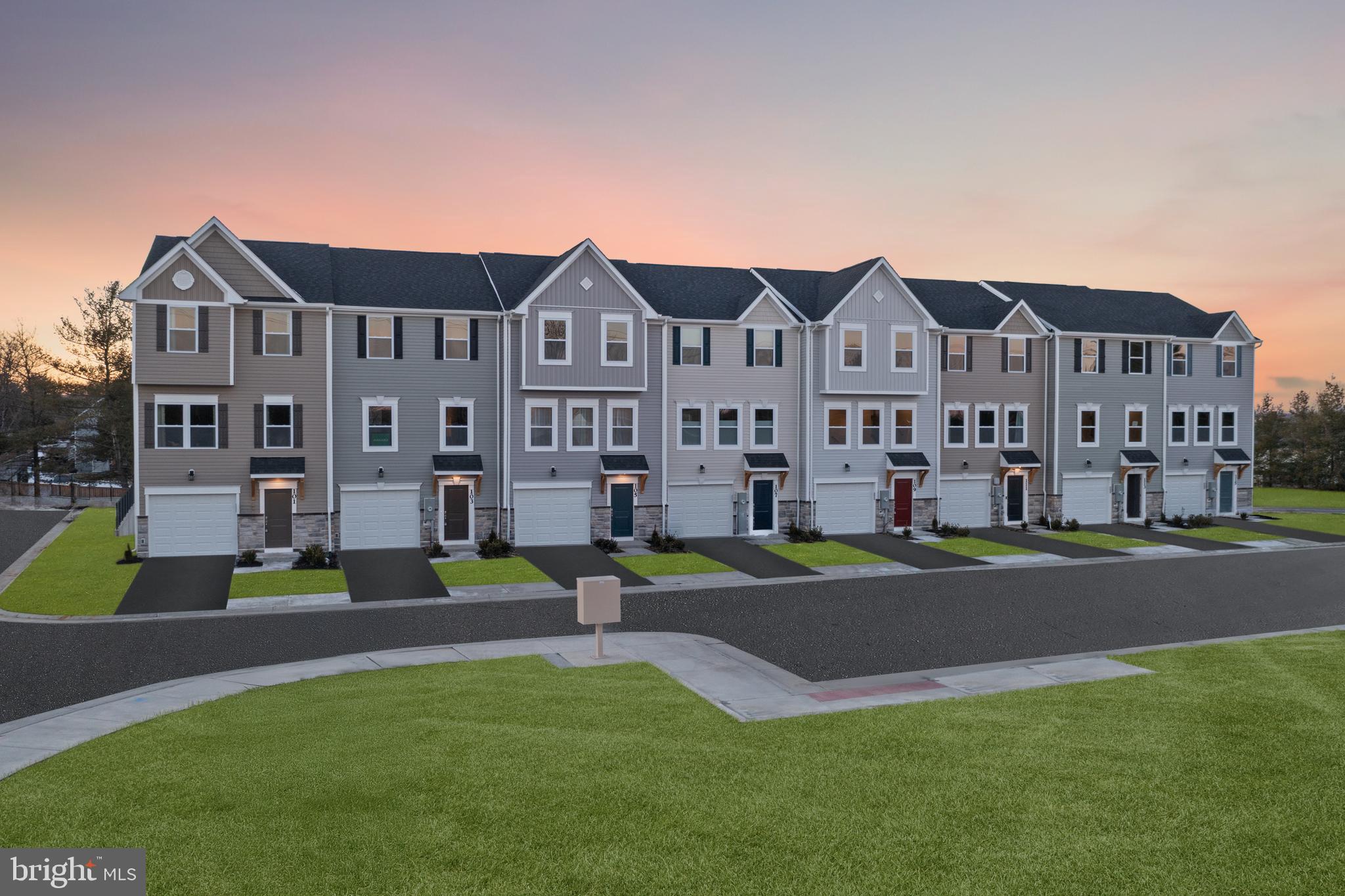 ROSSUM CROSSING - Residential