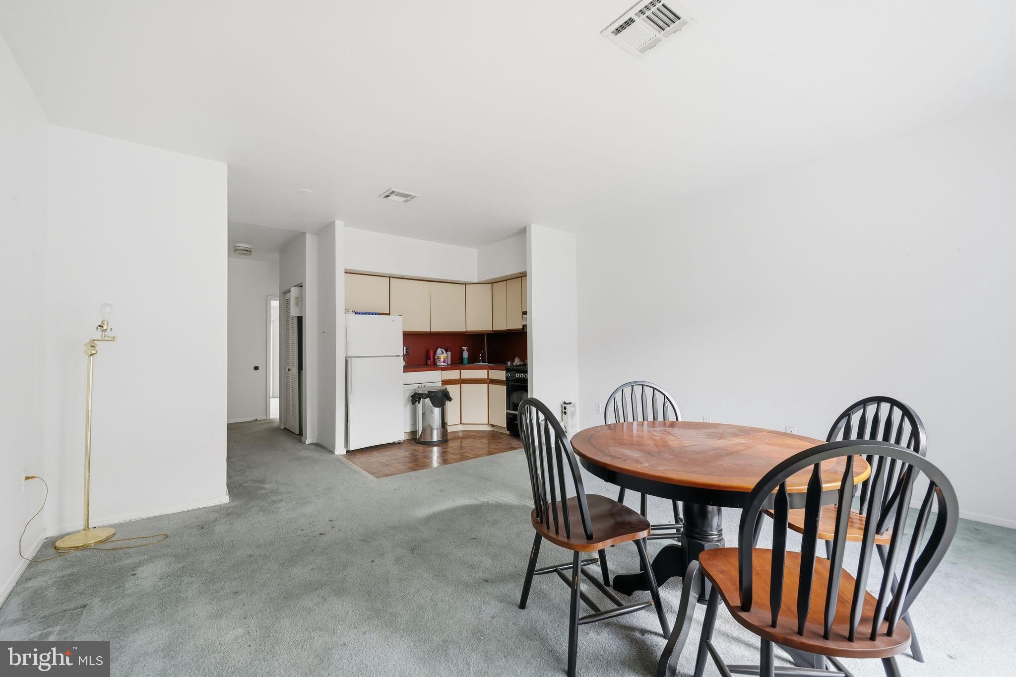 GRADUATE HOSPITAL - Residential Income