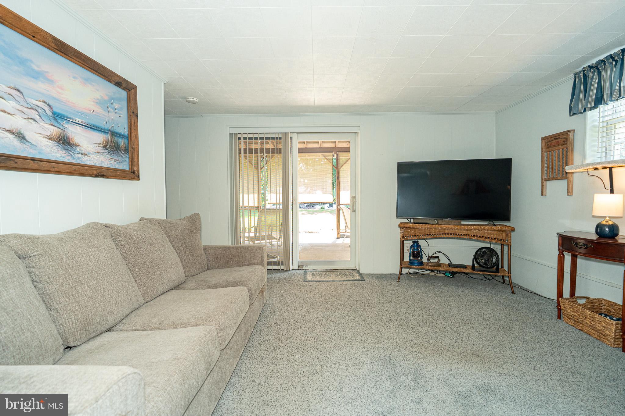 CHAPEL MANOR - Residential