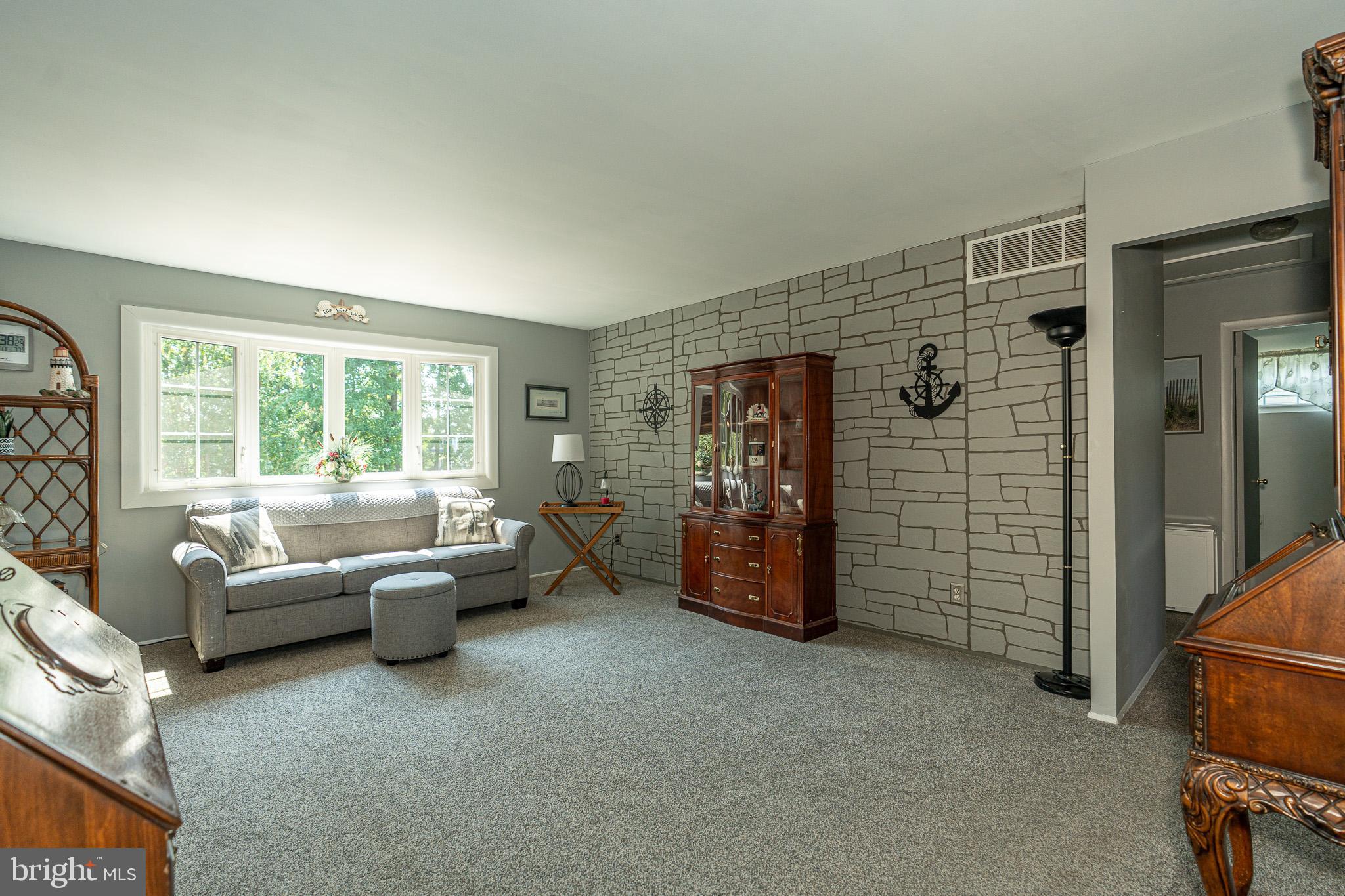 CHAPEL MANOR - Residential