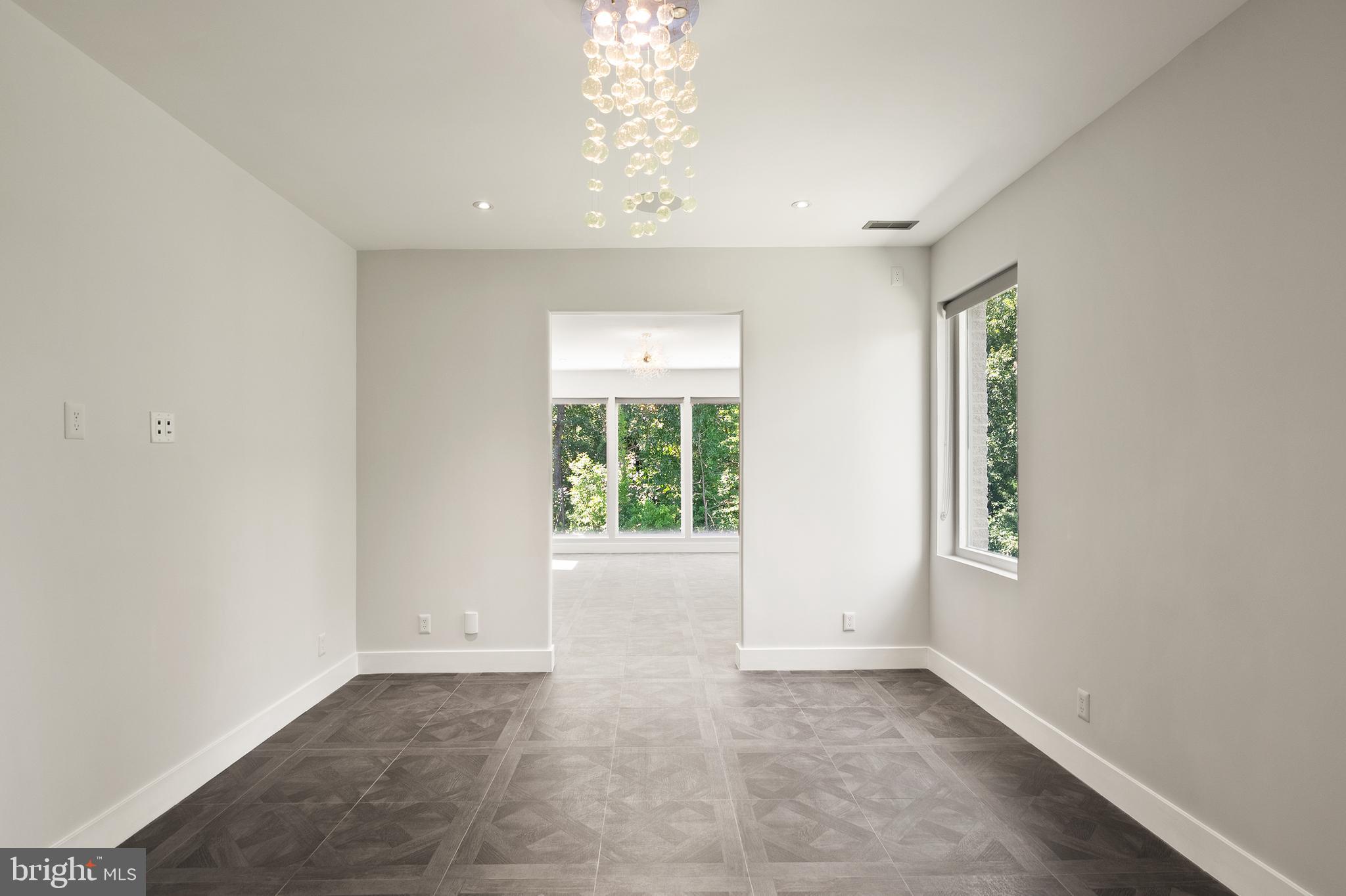 RESERVES AT PINECREST - Residential