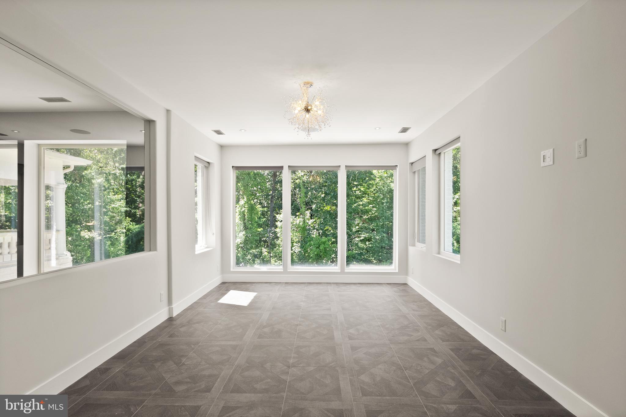 RESERVES AT PINECREST - Residential