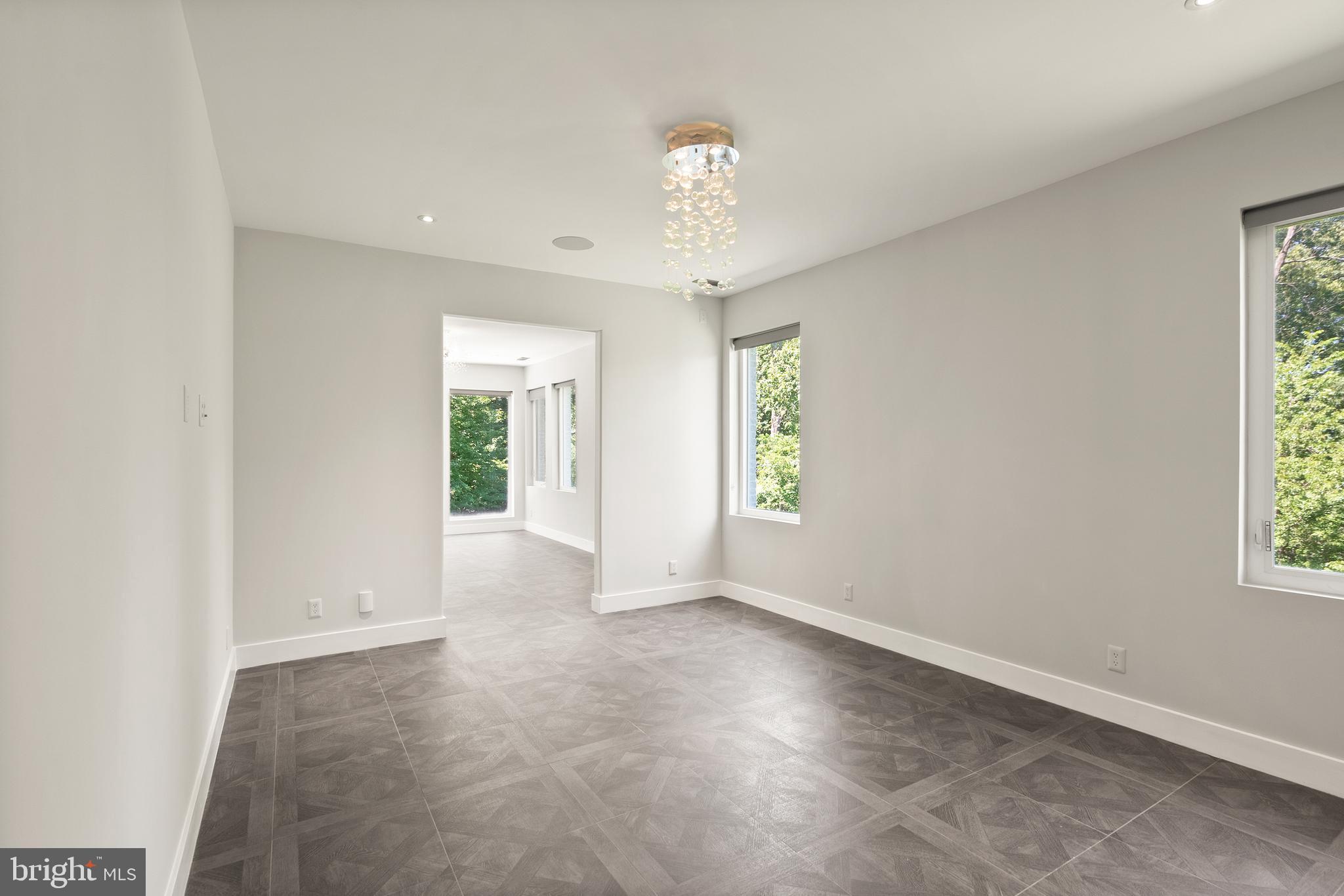 RESERVES AT PINECREST - Residential