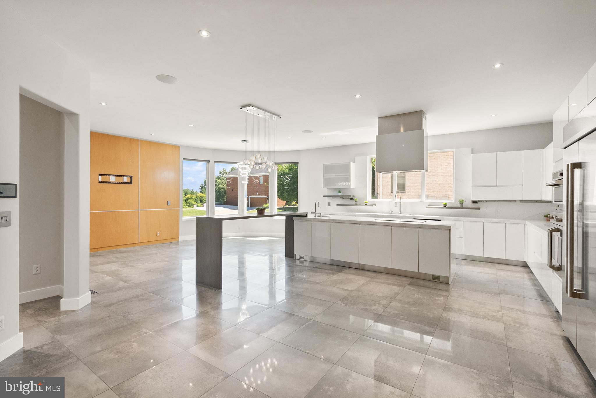 RESERVES AT PINECREST - Residential