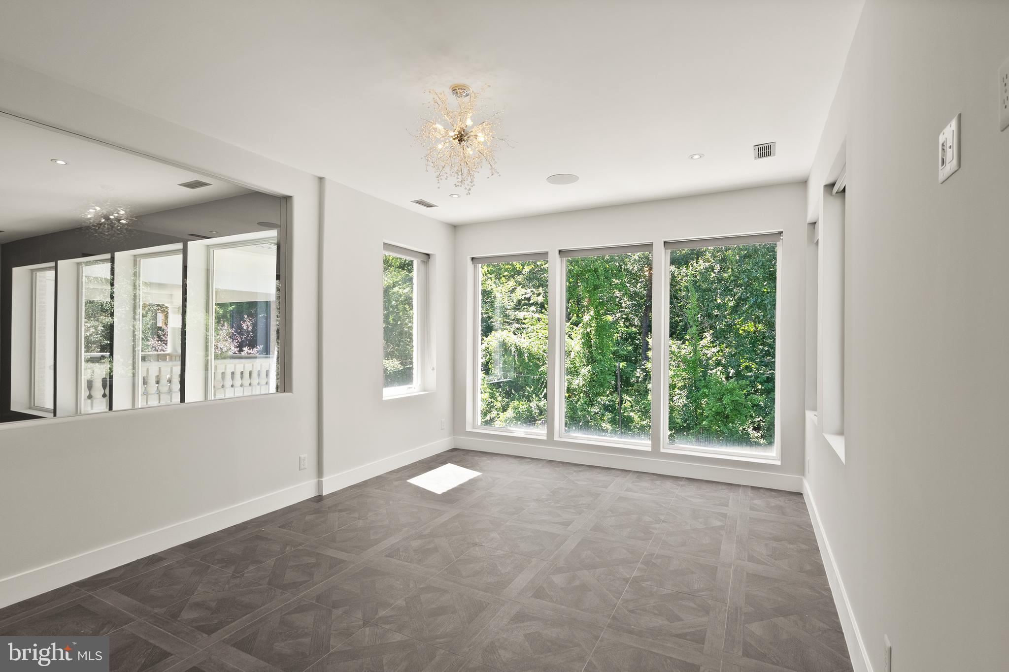 RESERVES AT PINECREST - Residential