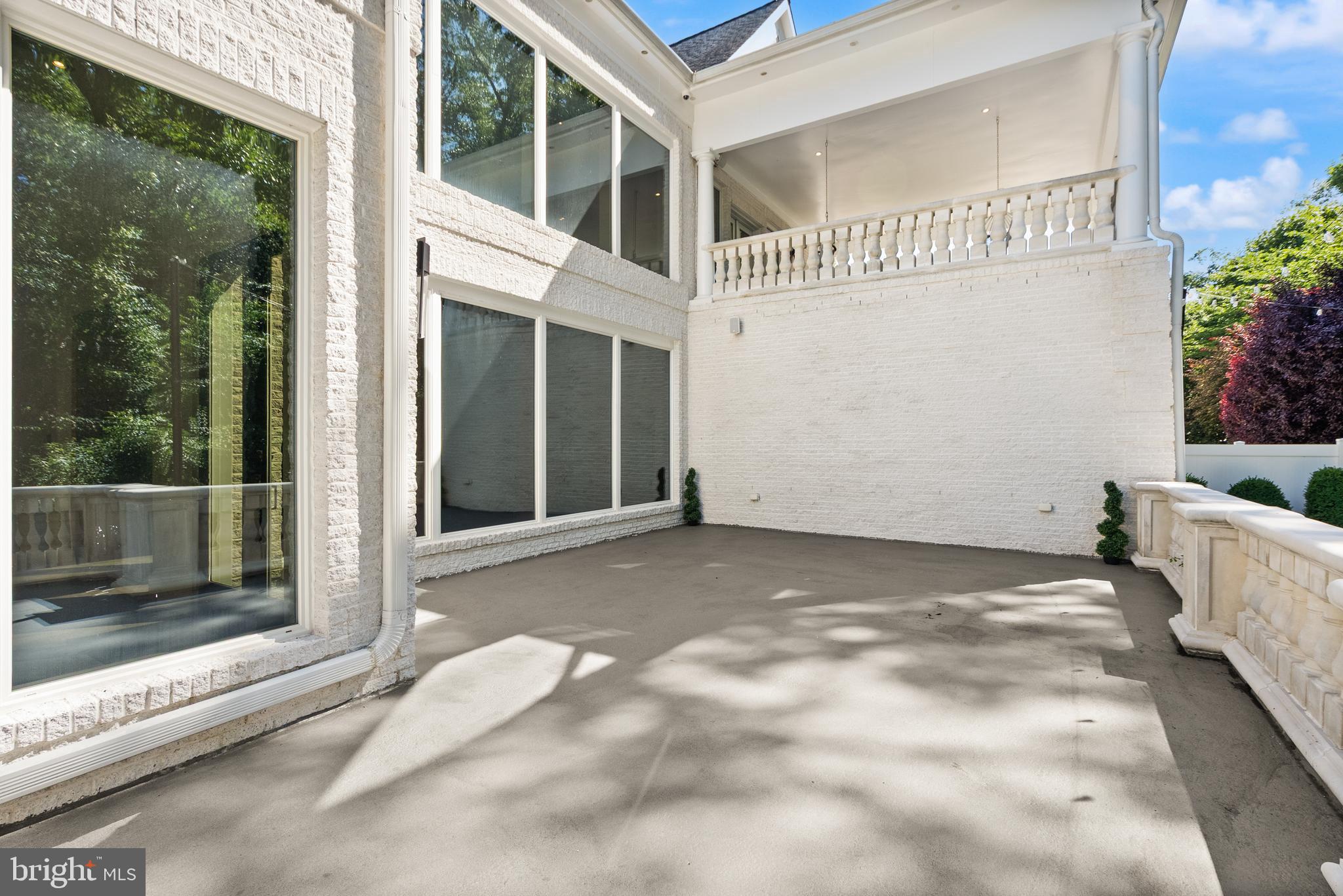RESERVES AT PINECREST - Residential