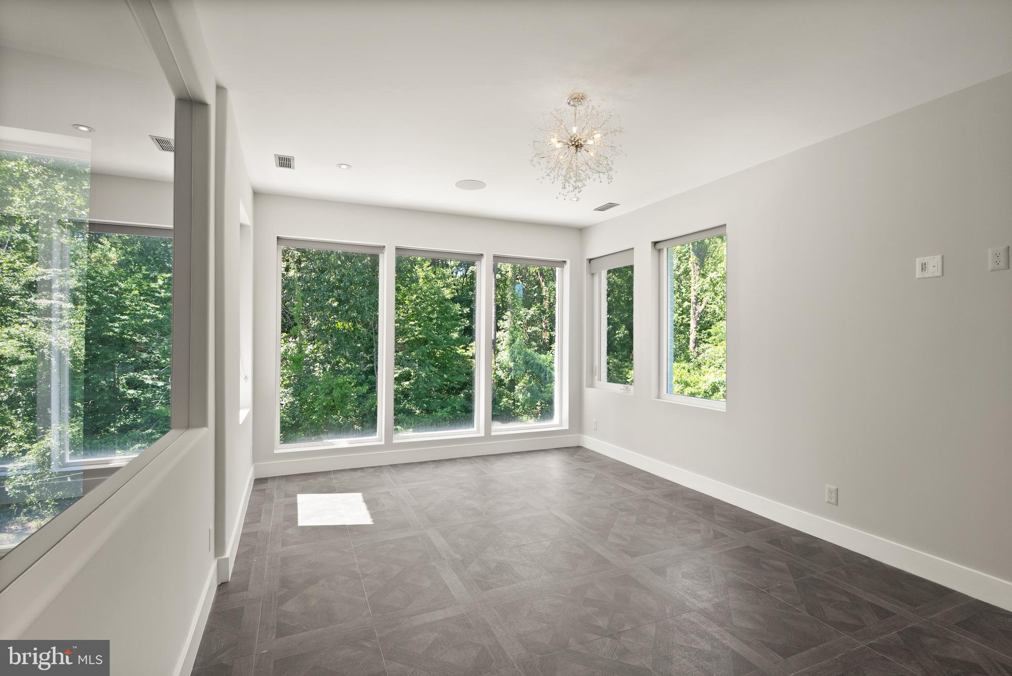 RESERVES AT PINECREST - Residential