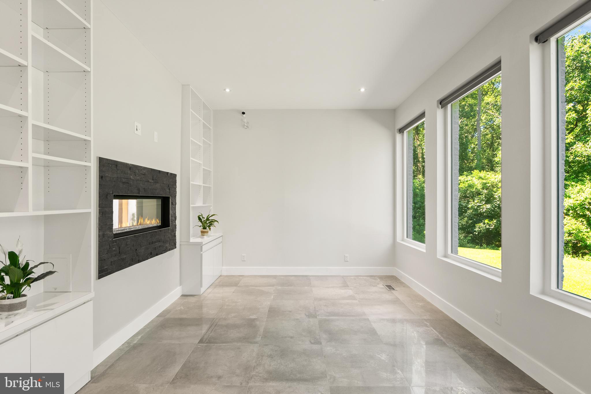 RESERVES AT PINECREST - Residential