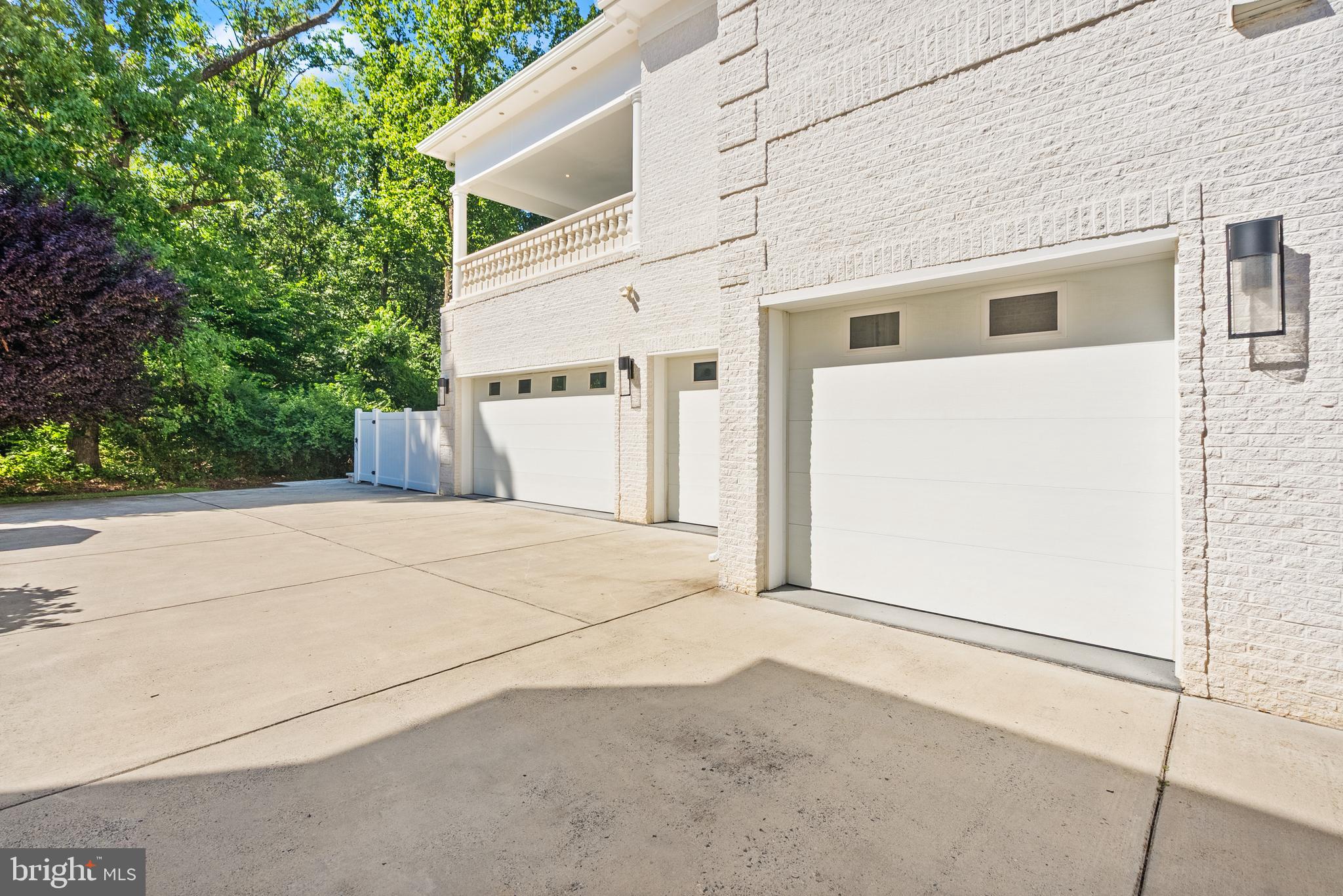 RESERVES AT PINECREST - Residential