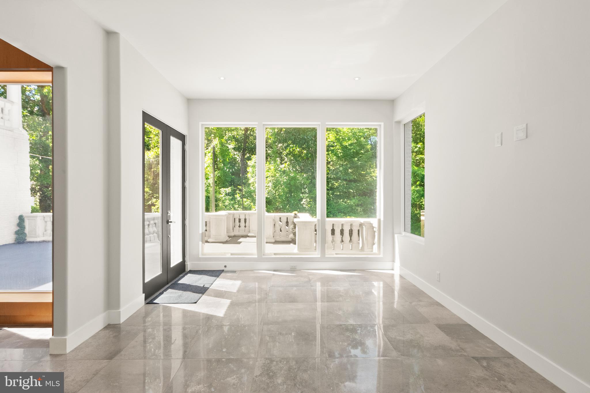 RESERVES AT PINECREST - Residential