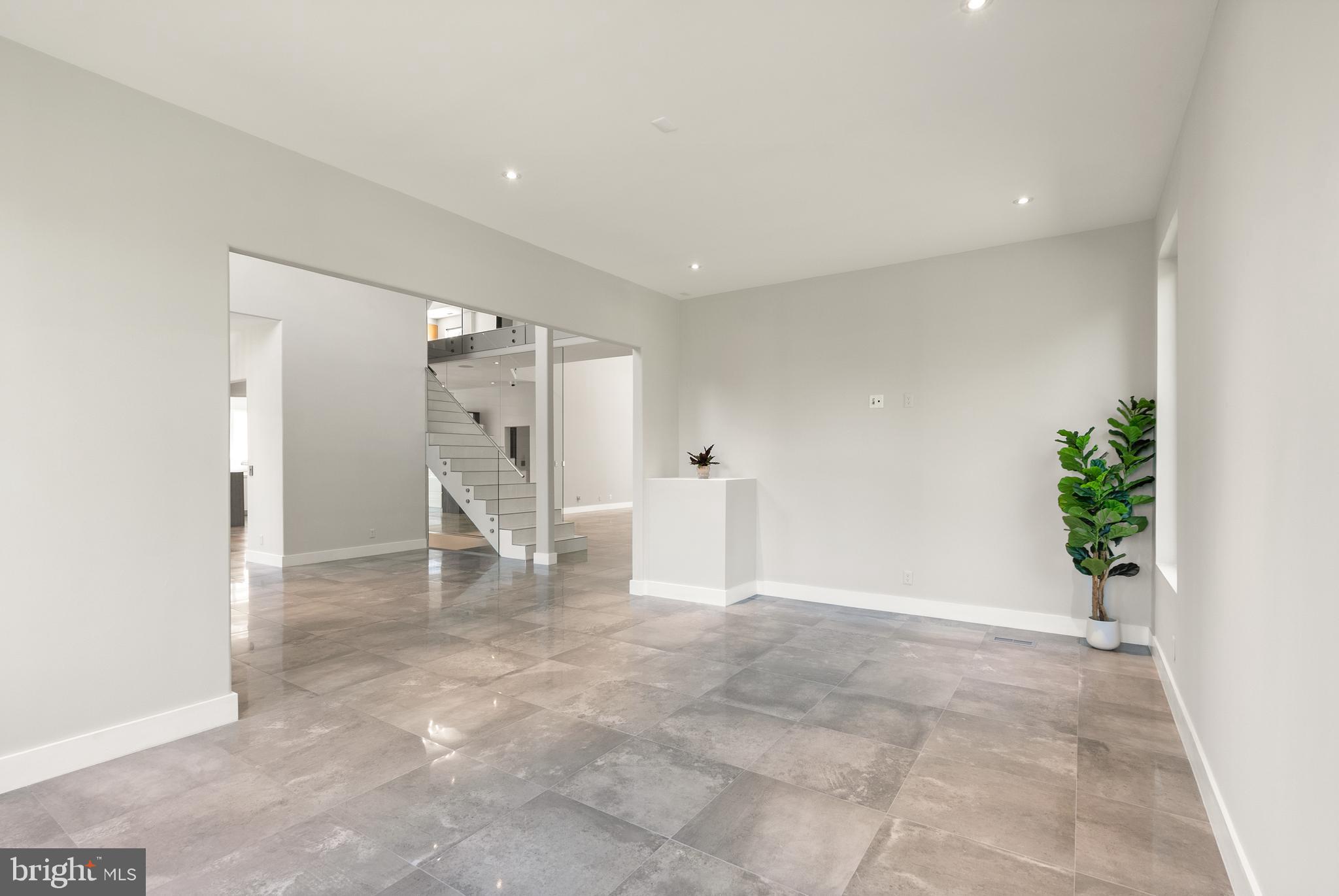 RESERVES AT PINECREST - Residential