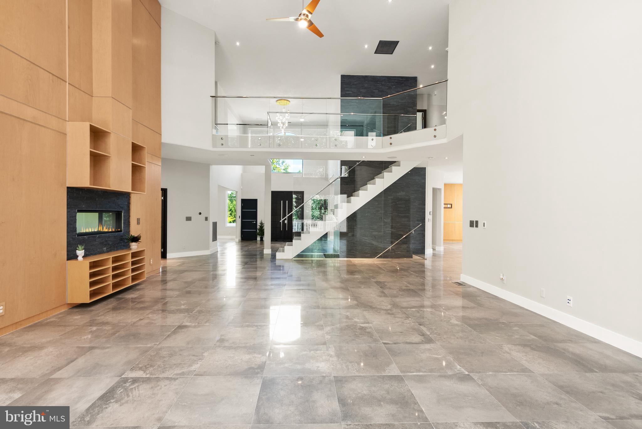 RESERVES AT PINECREST - Residential