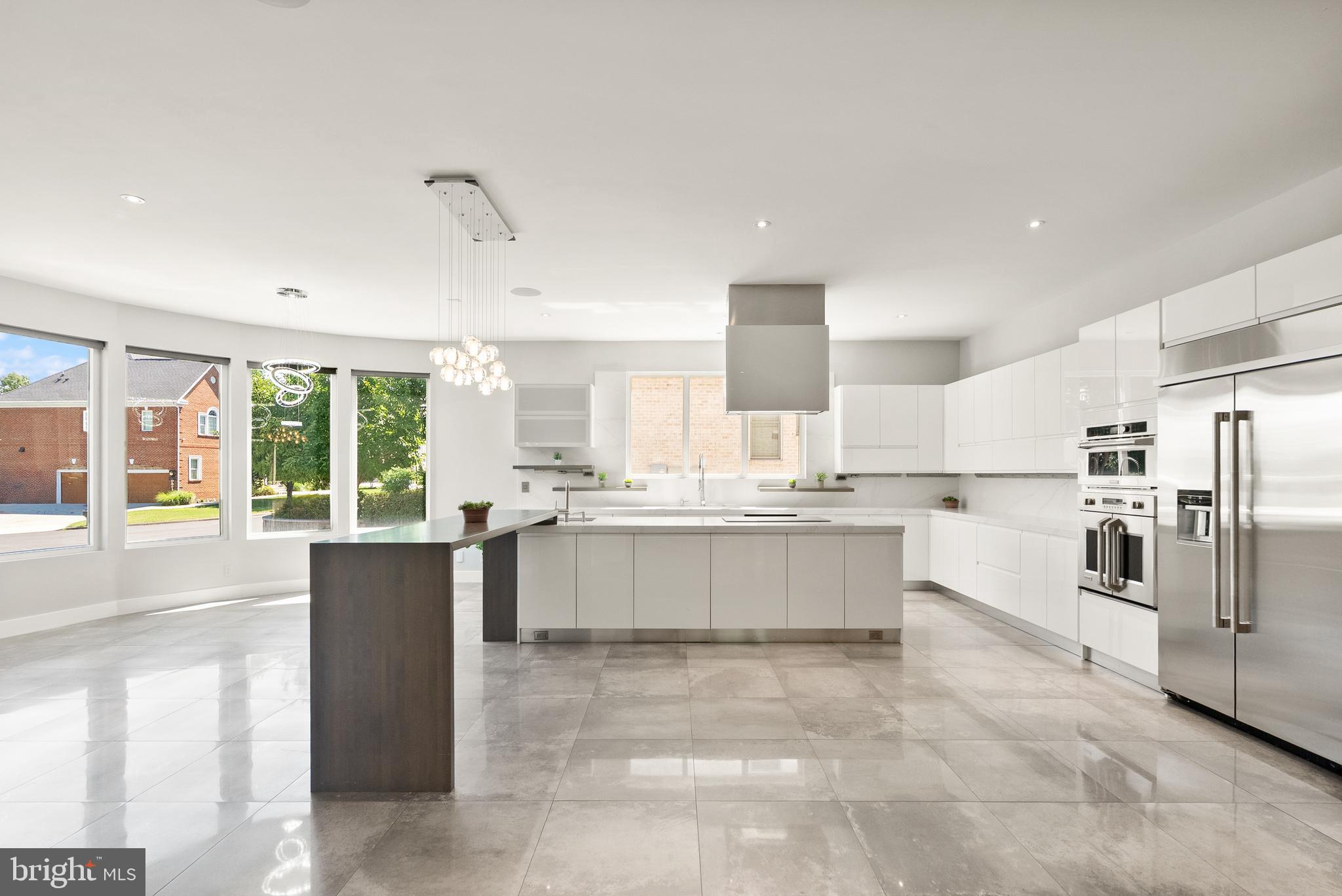 RESERVES AT PINECREST - Residential